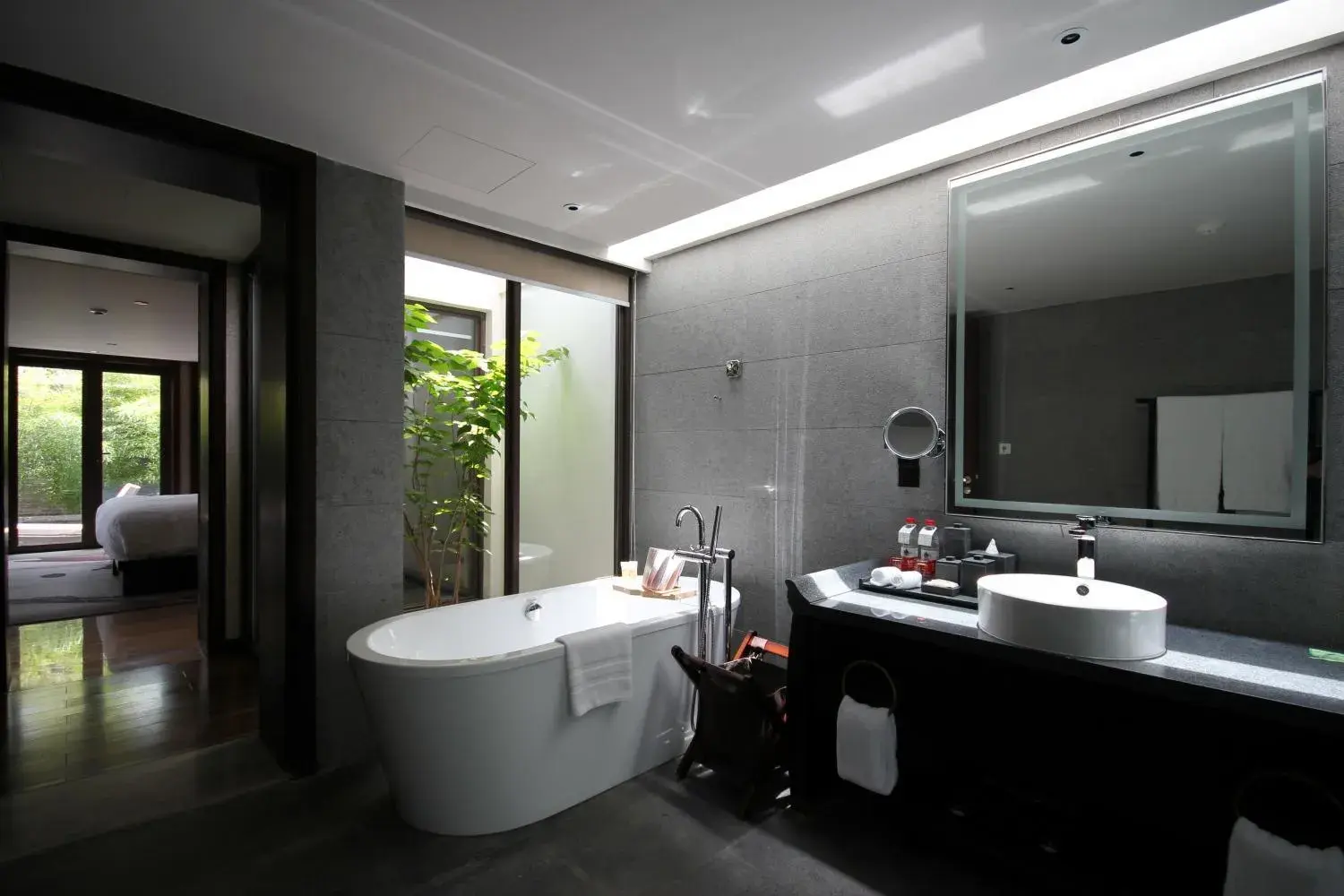 Bathroom in Pullman Lijiang Resort & Spa