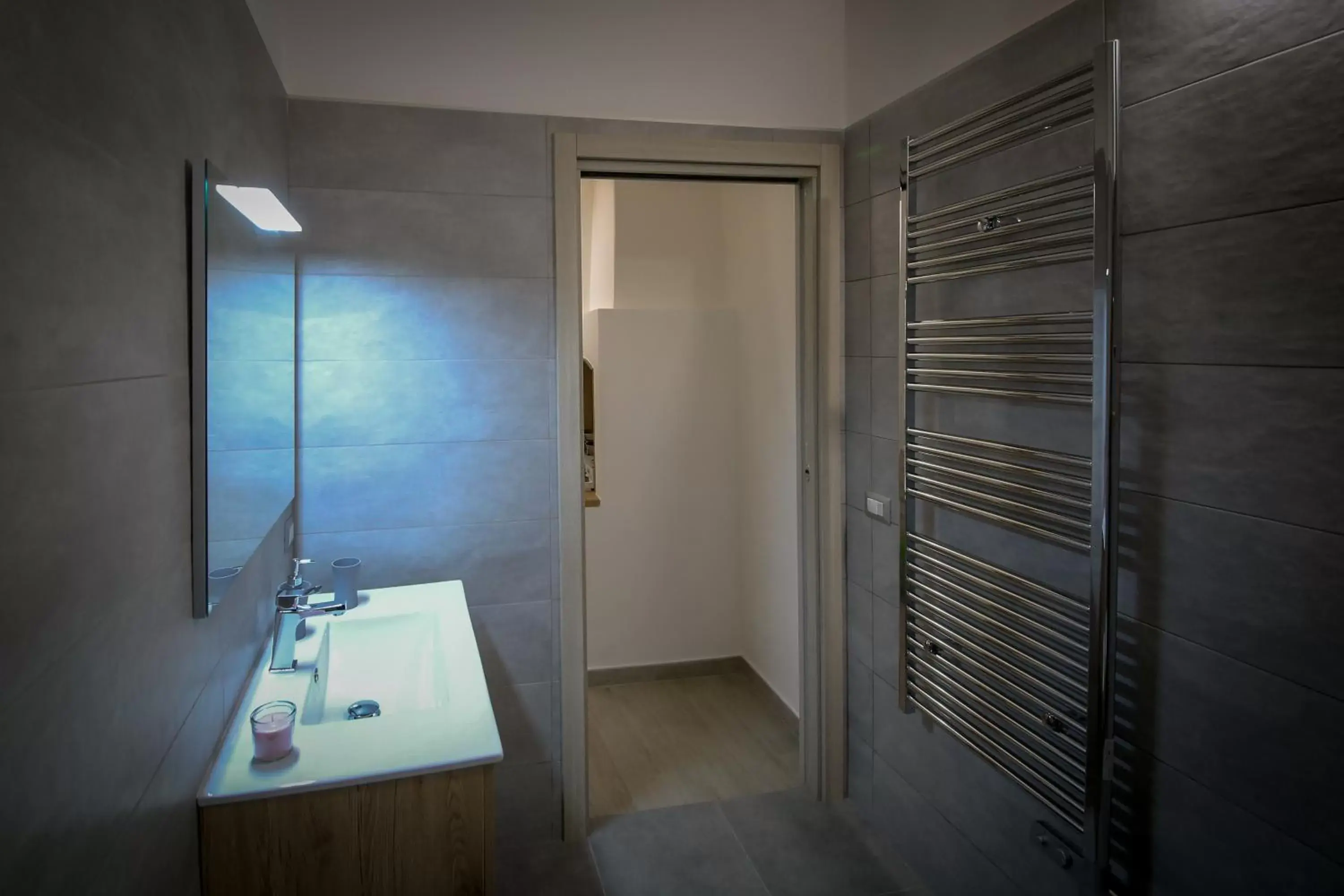 Shower, Bathroom in Maris Terra