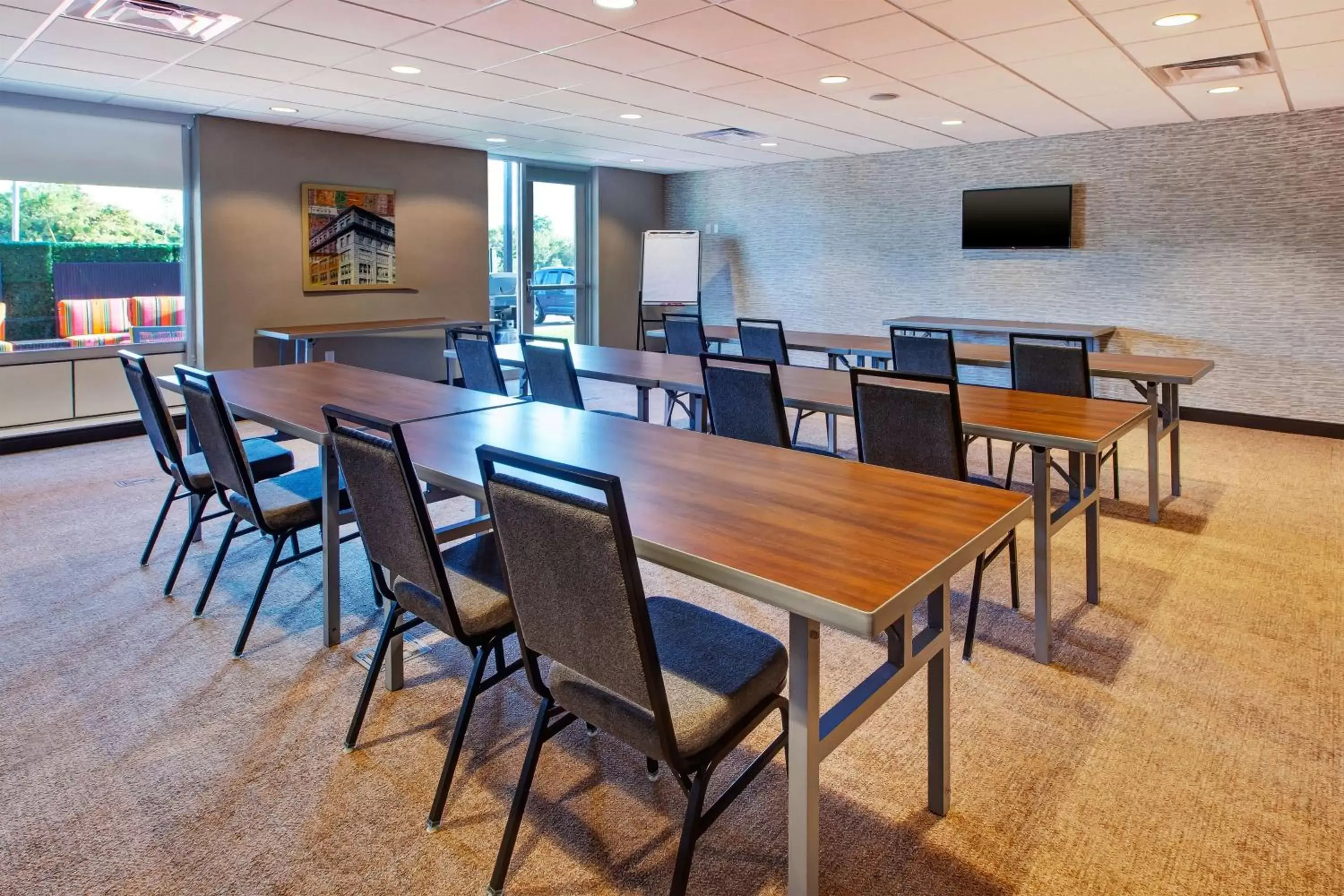 Meeting/conference room, Restaurant/Places to Eat in Home2 Suites By Hilton Grand Rapids South