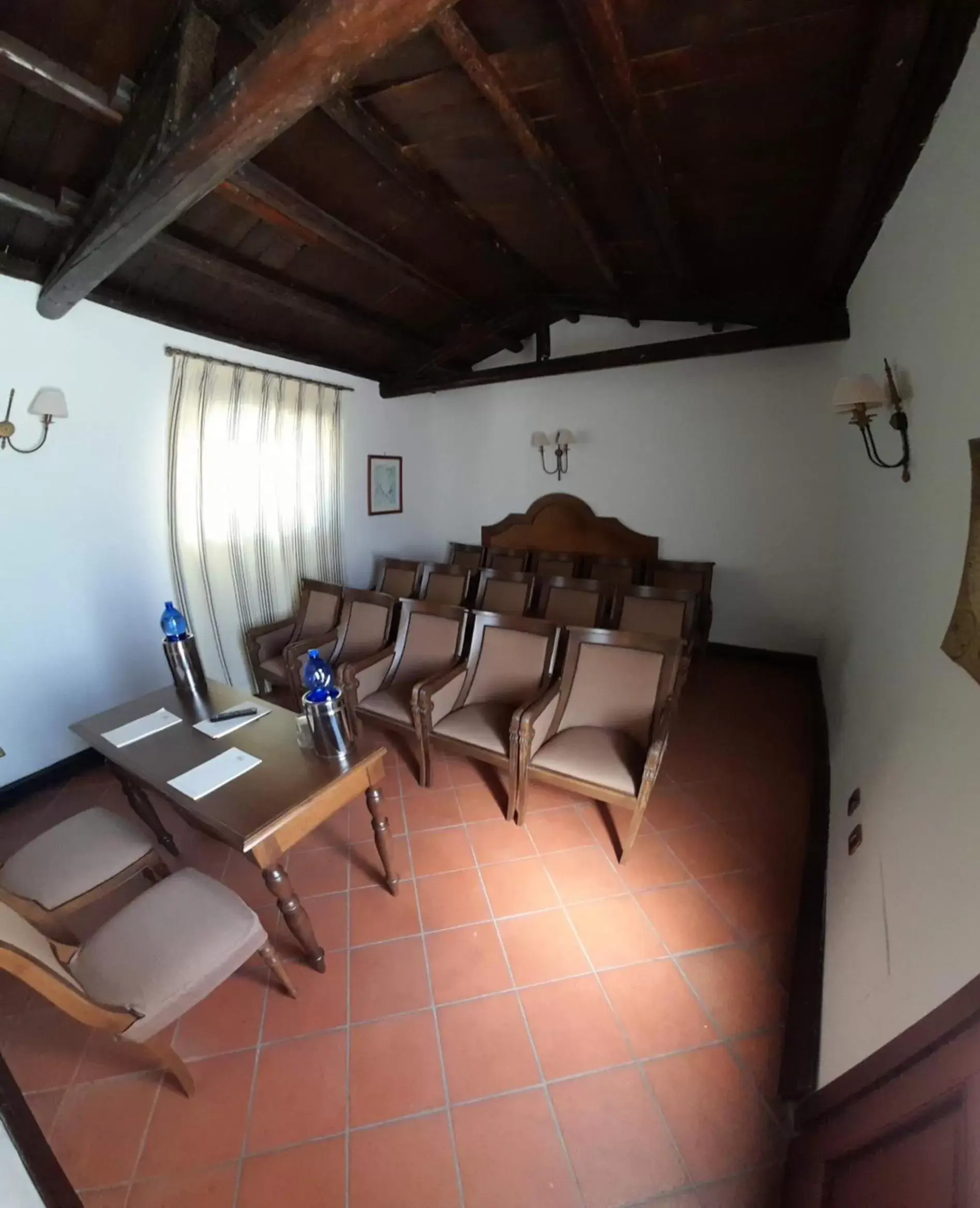 Meeting/conference room, TV/Entertainment Center in Hotel Villa Lampedusa