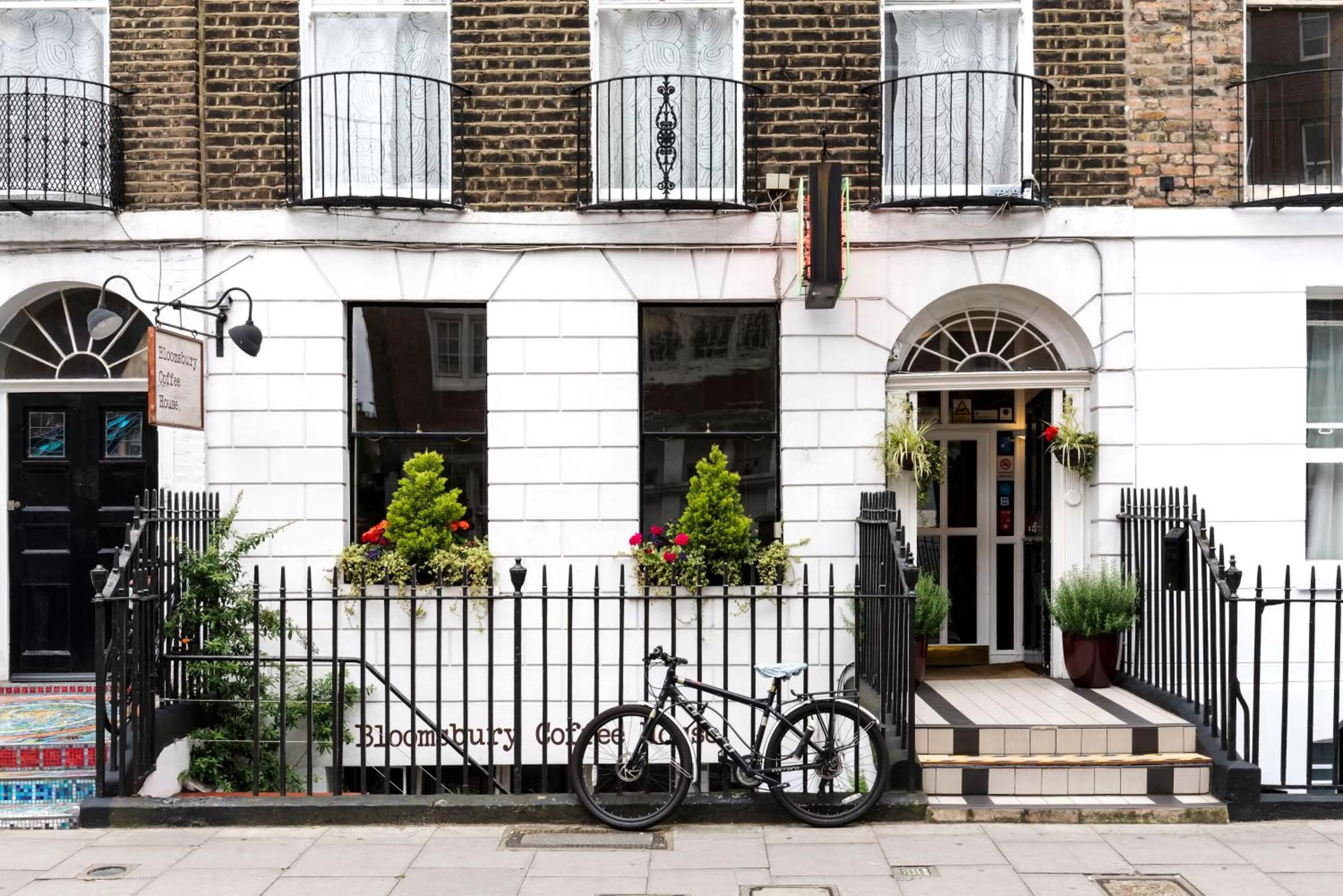 Facade/entrance in St Athans Hotel
