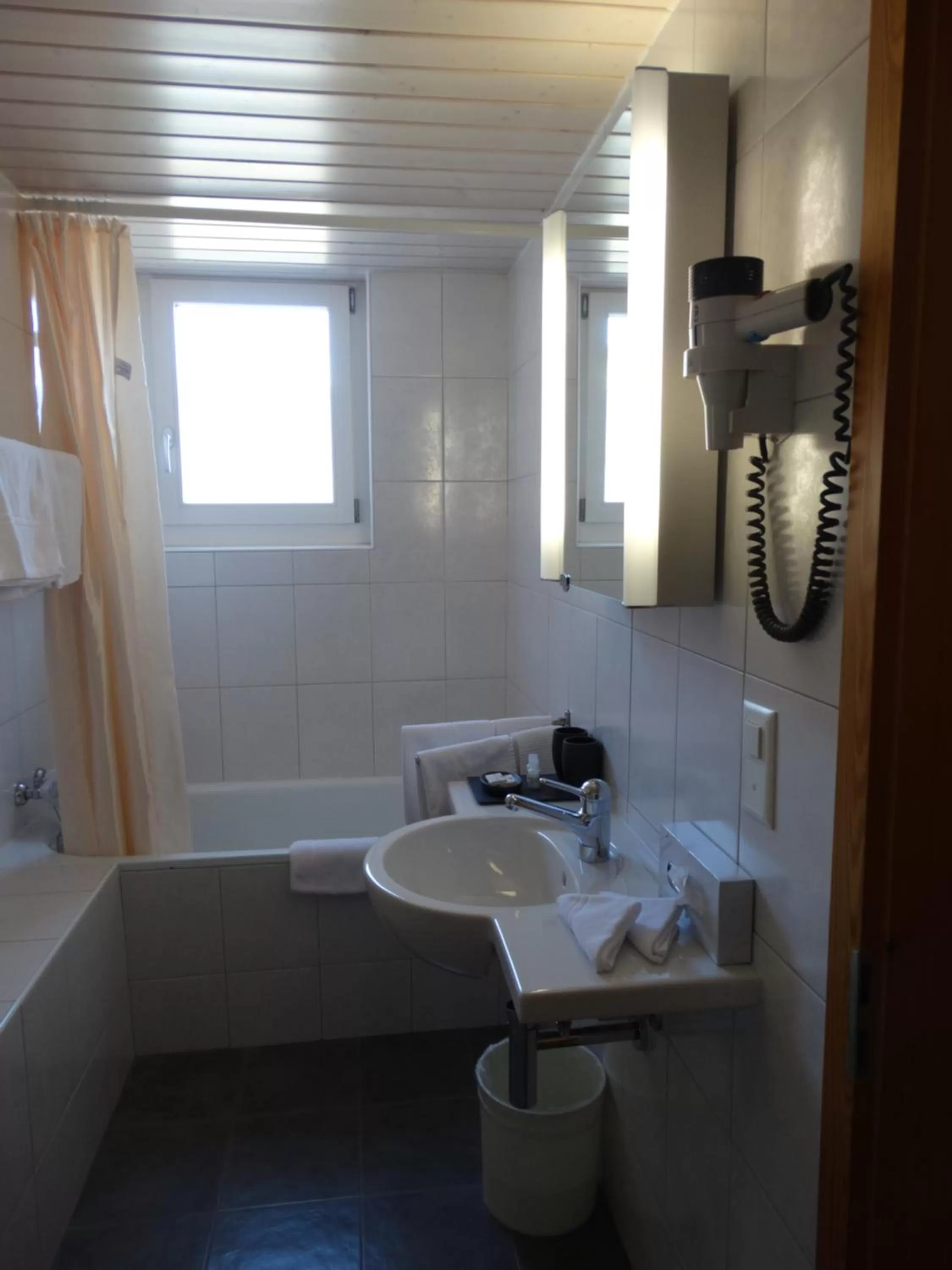 Bathroom in Hotel Bündnerhof