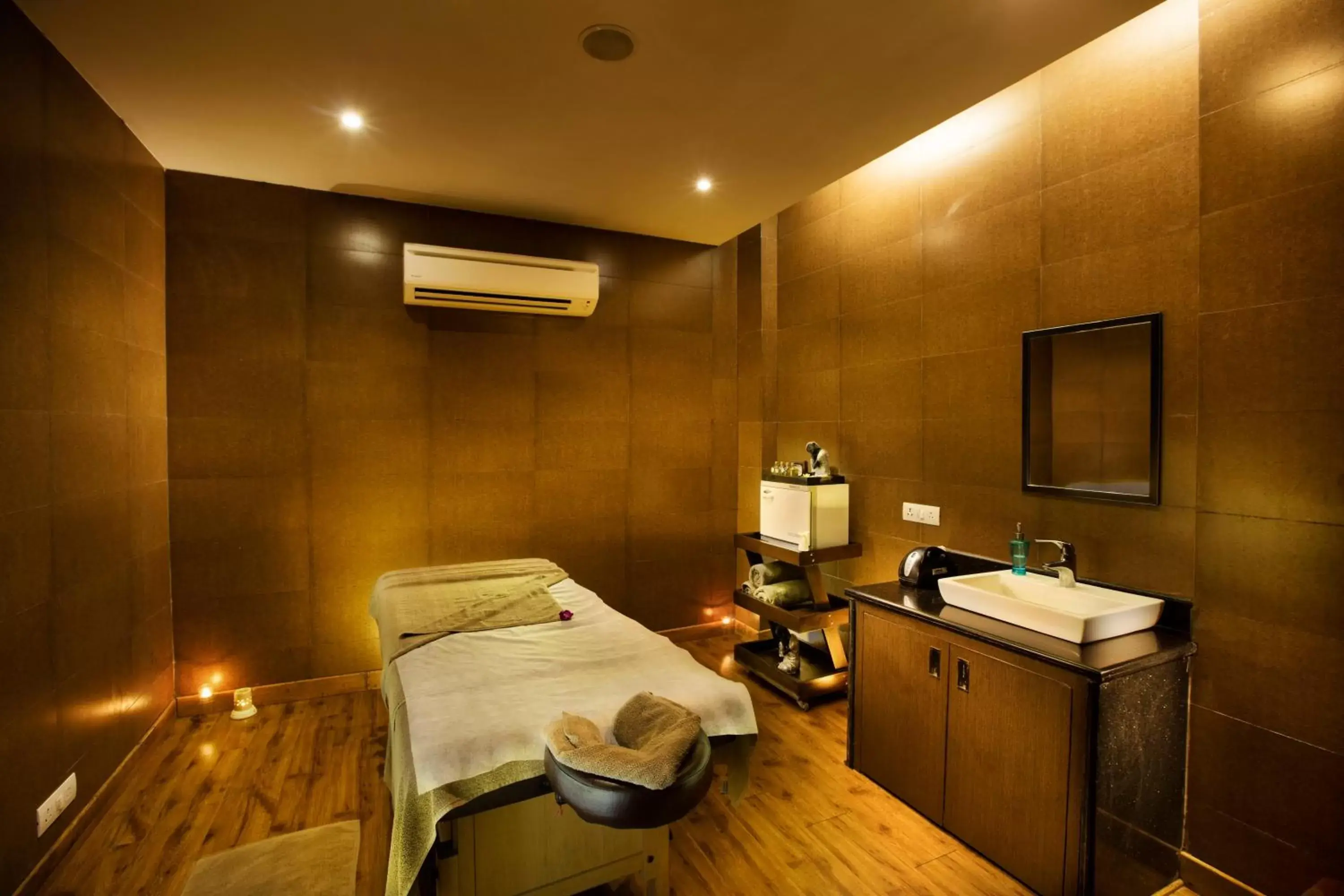 Massage, Bathroom in Sterling Mussoorie