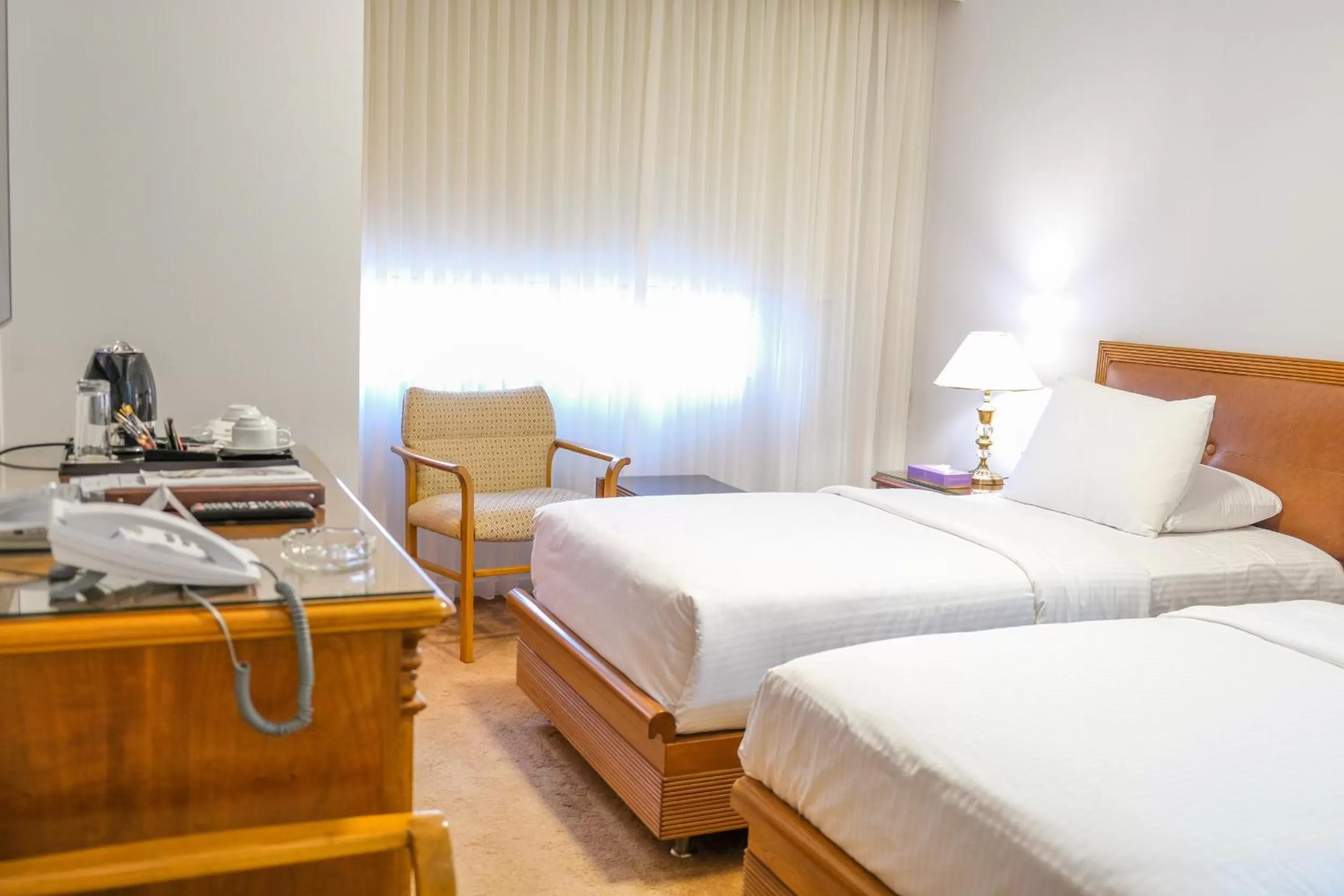 Bedroom, Bed in Amman International Hotel