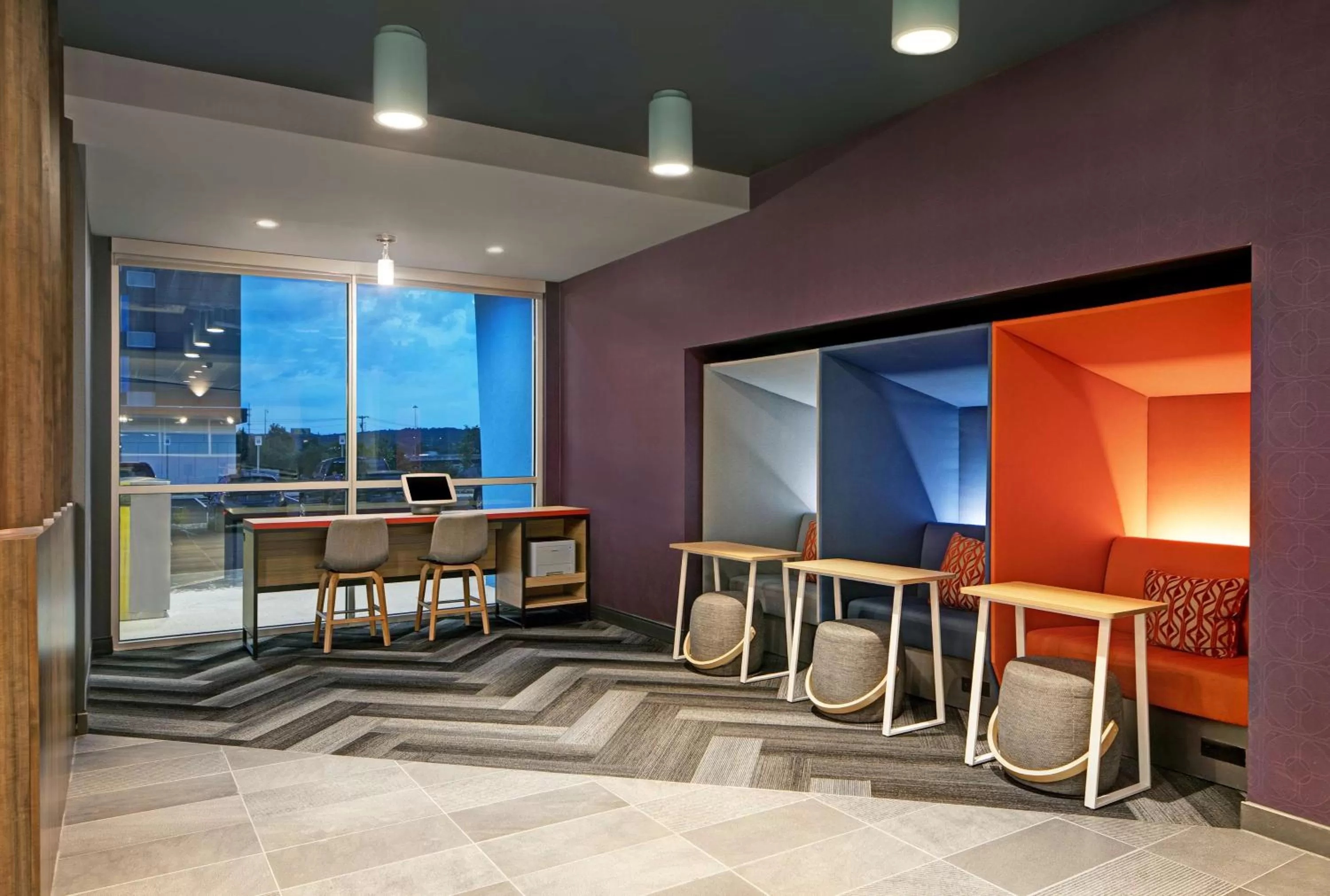 Lobby or reception in Tru By Hilton Knoxville West Turkey Creek