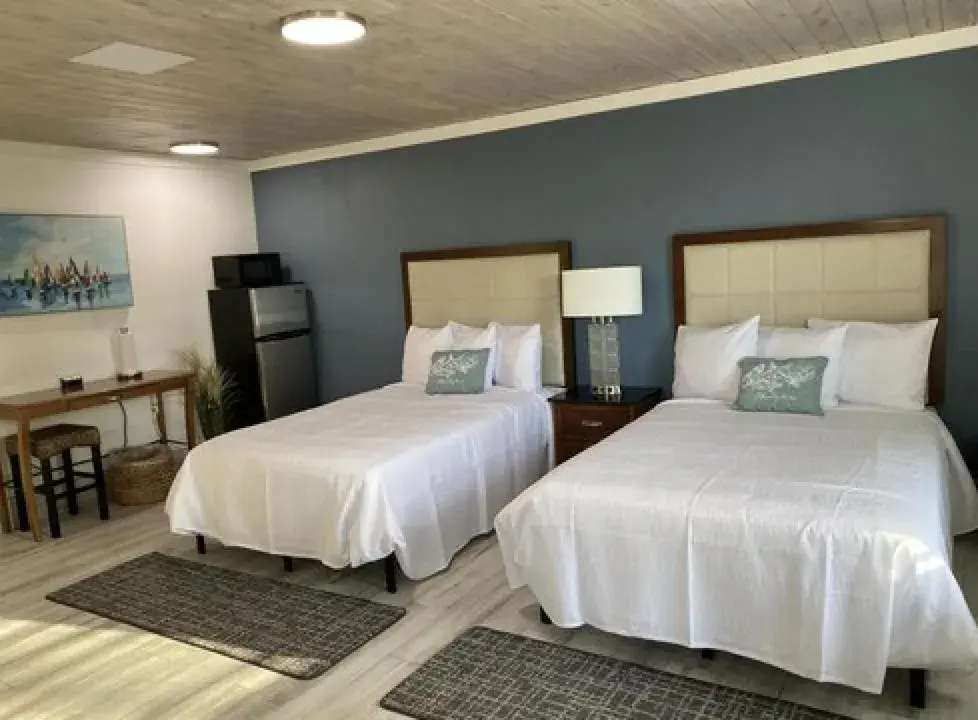 Bedroom, Bed in Gulf Coast Inn