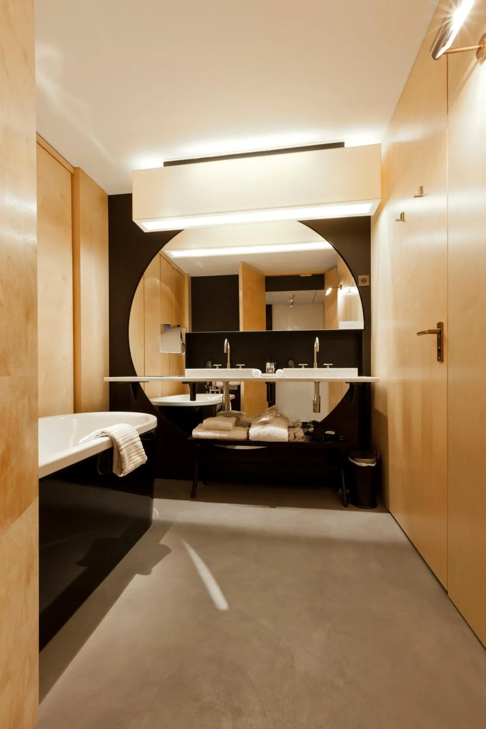 Bathroom in Hôtel du Ministère