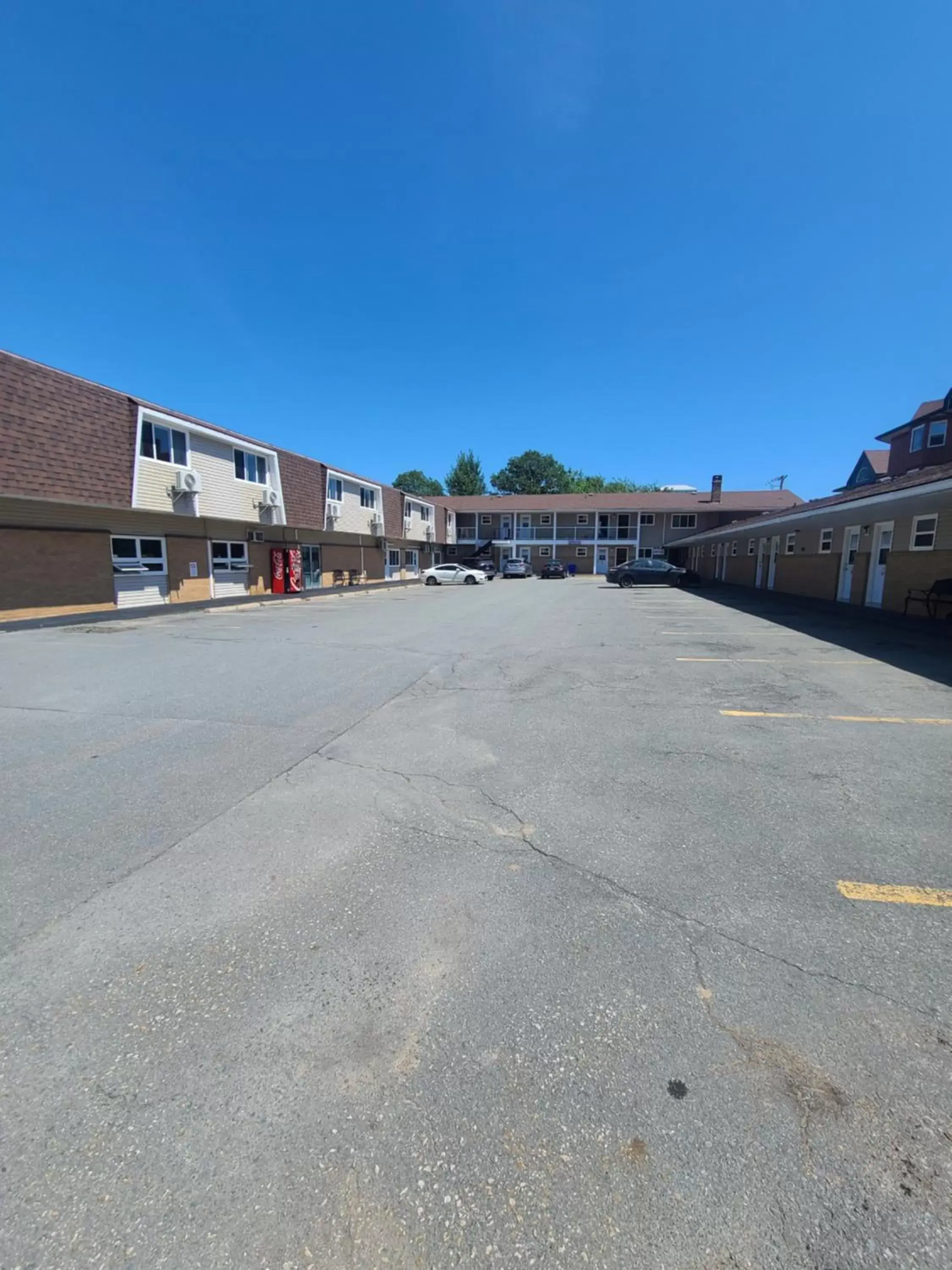 Property building in Stardust Motel - Bedford