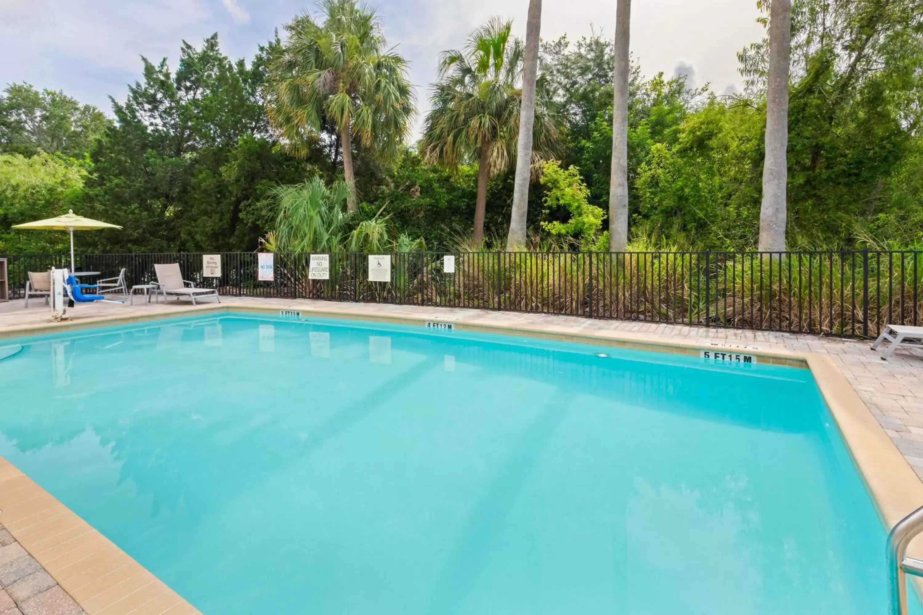 Swimming Pool in Holiday Inn Express Hotel & Suites Largo-Clearwater, an IHG Hotel