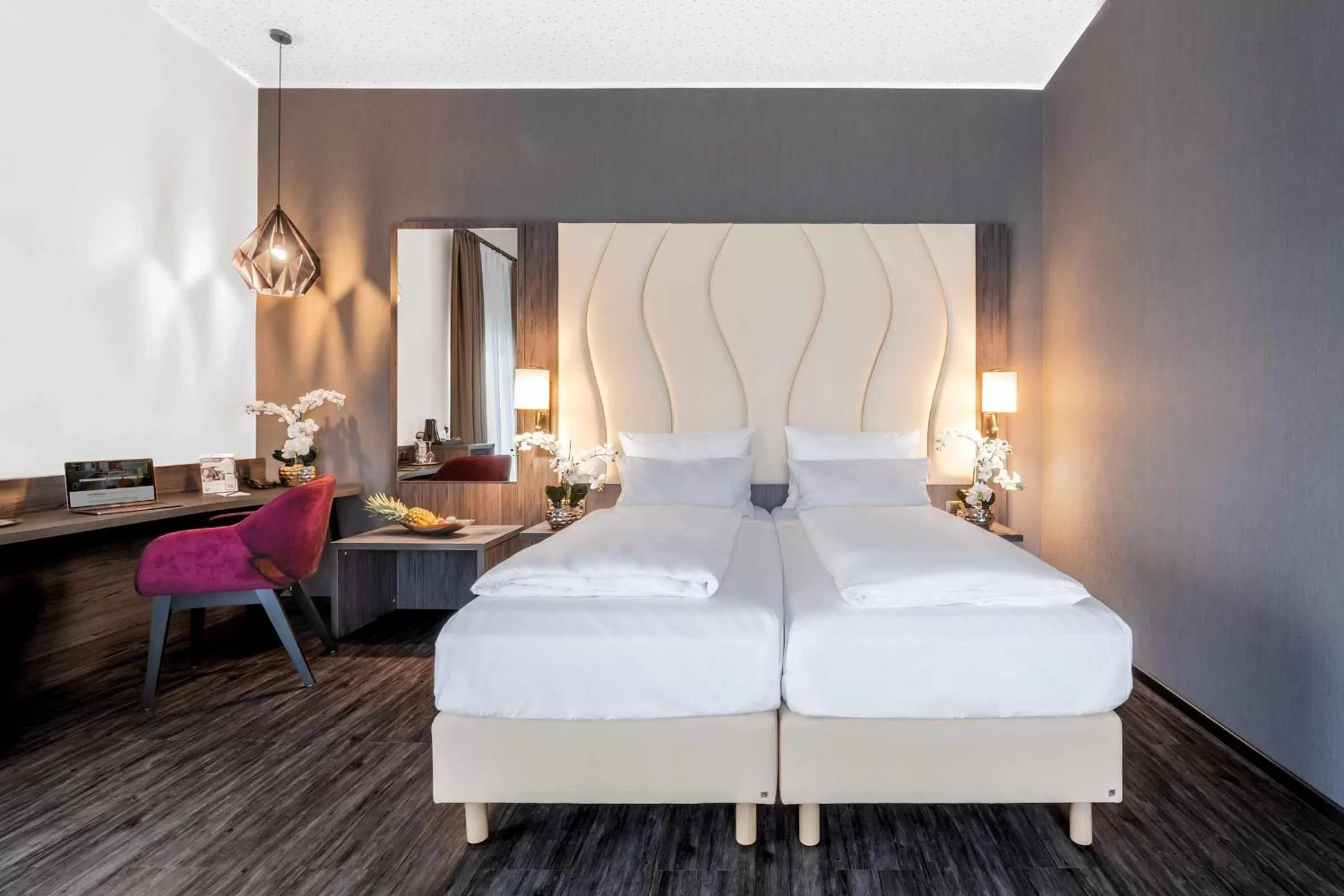 Photo of the whole room, Bed in Best Western Hotel am Kastell