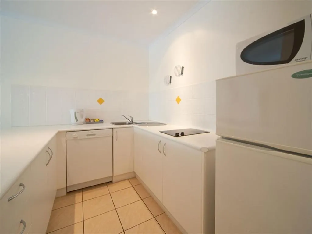 Kitchen or kitchenette in Mango House Resort