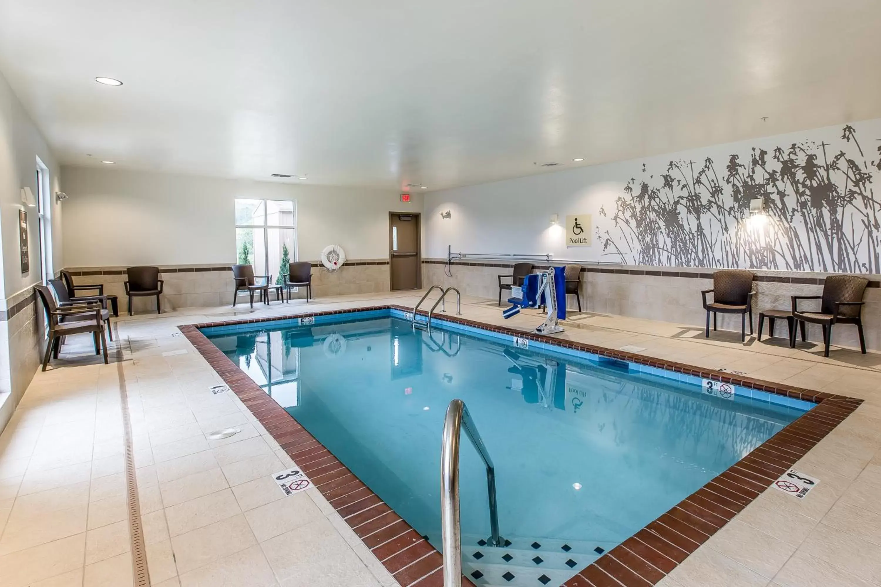 Swimming Pool in Sleep Inn & Suites Jasper I-22