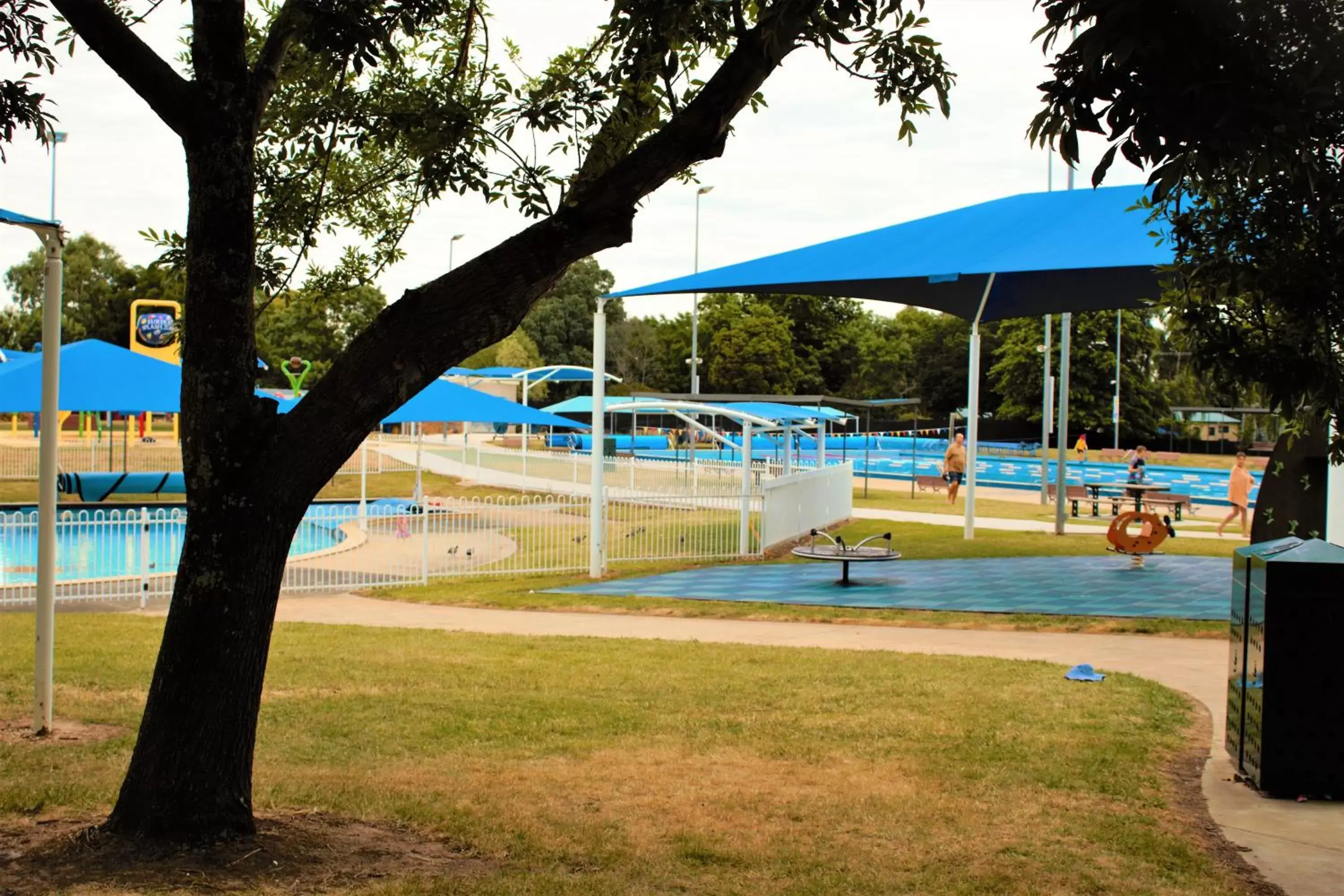 Off site, Swimming Pool in Ballarat Eureka Lodge Motel