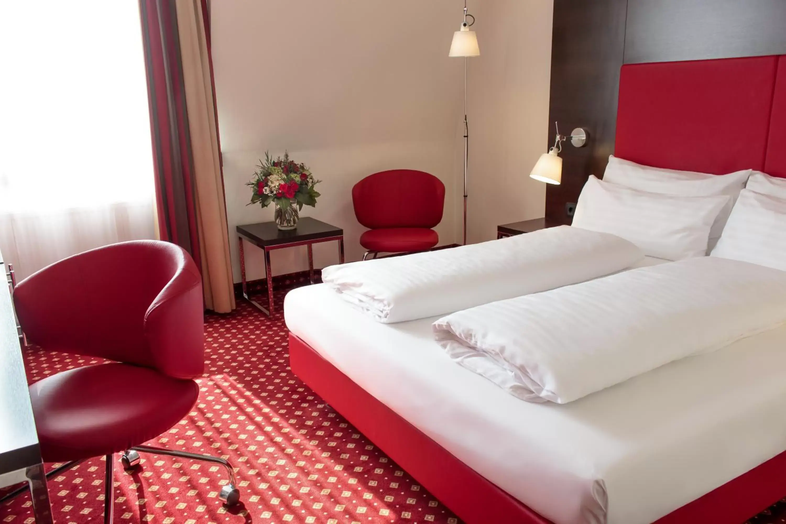 Photo of the whole room, Bed in Best Western Plaza Hotel Wels