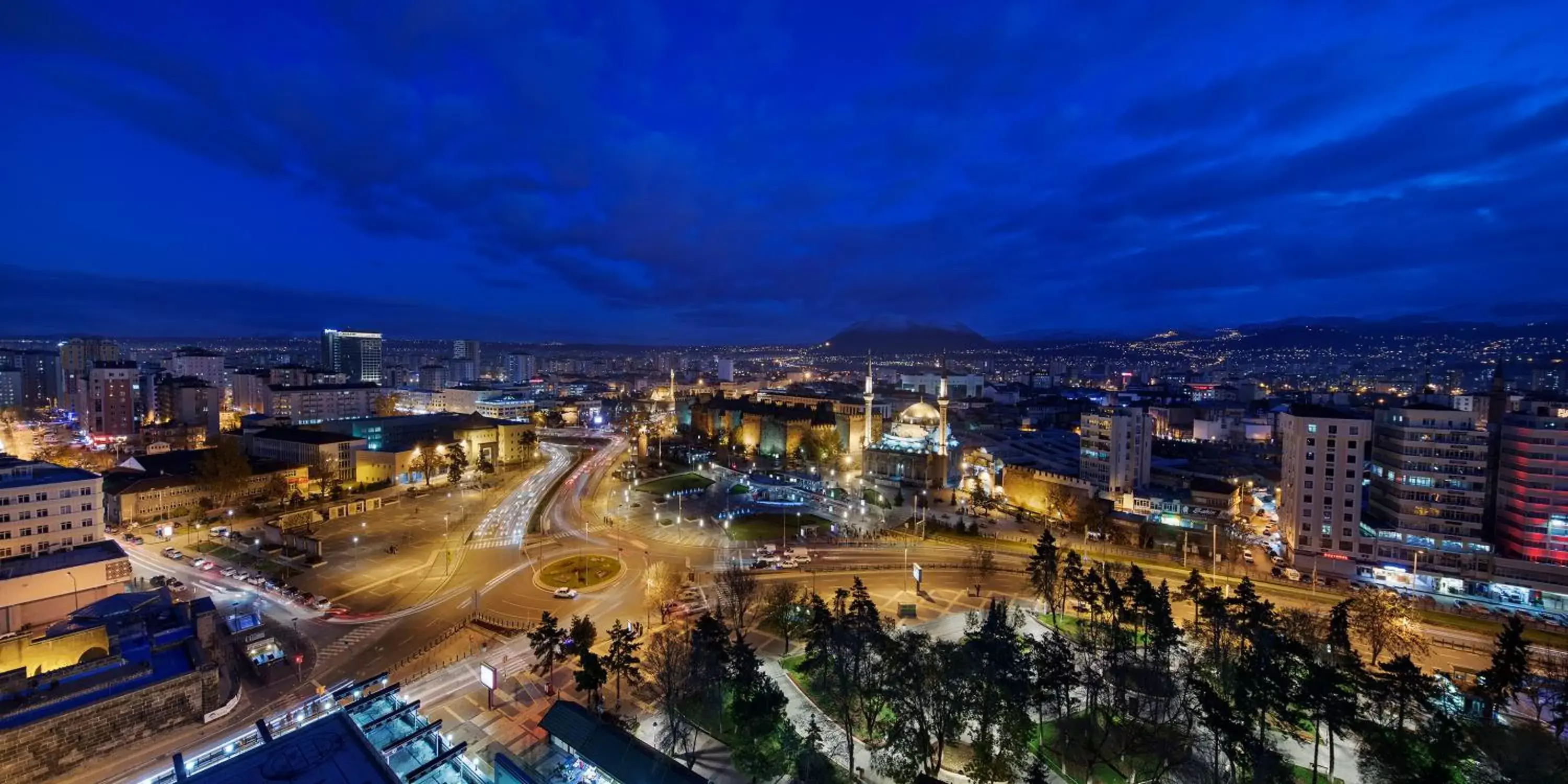 Restaurant/places to eat, Bird's-eye View in Wyndham Grand Kayseri