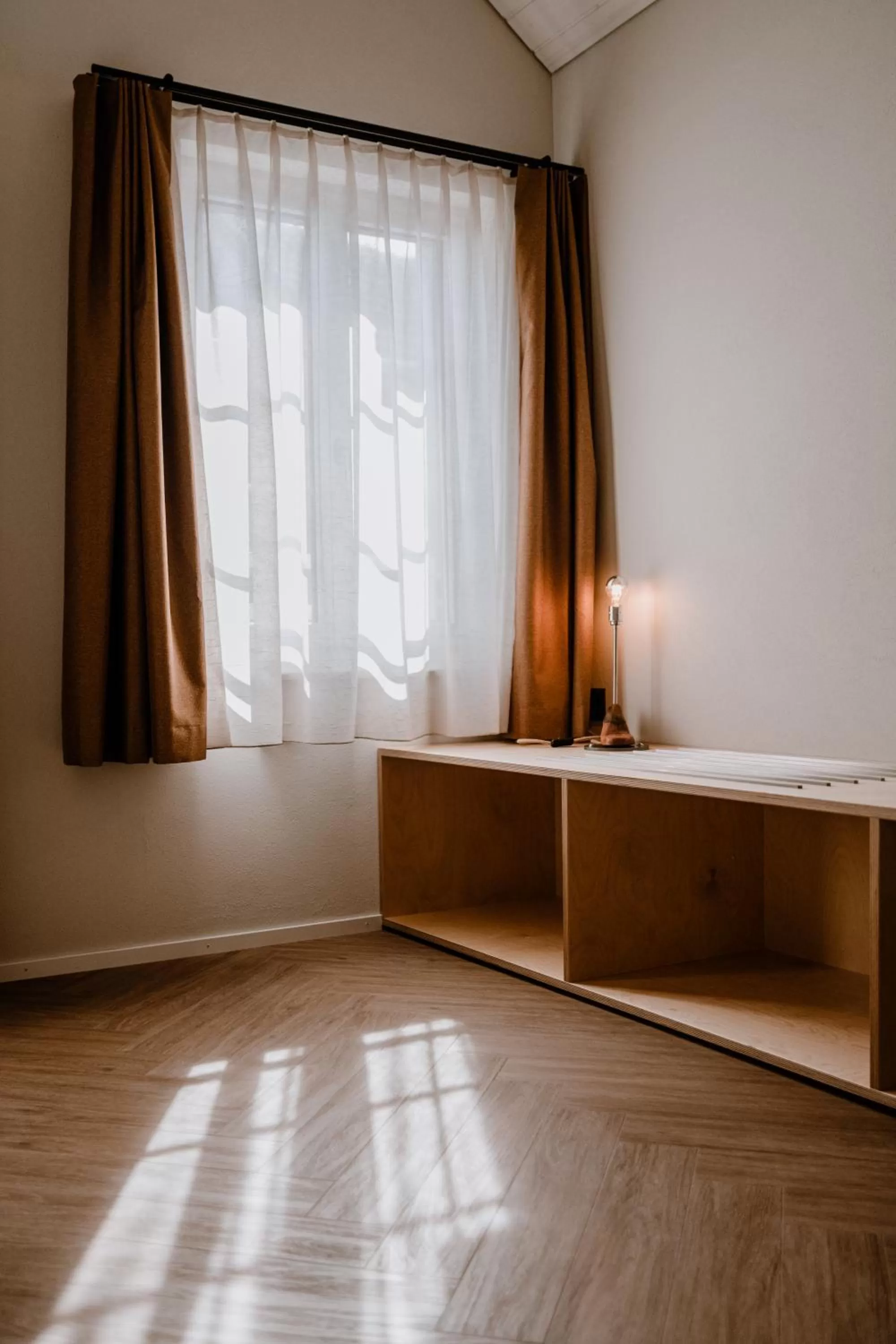 Photo of the whole room, Bed in Hotel Müllers Self-Check-In