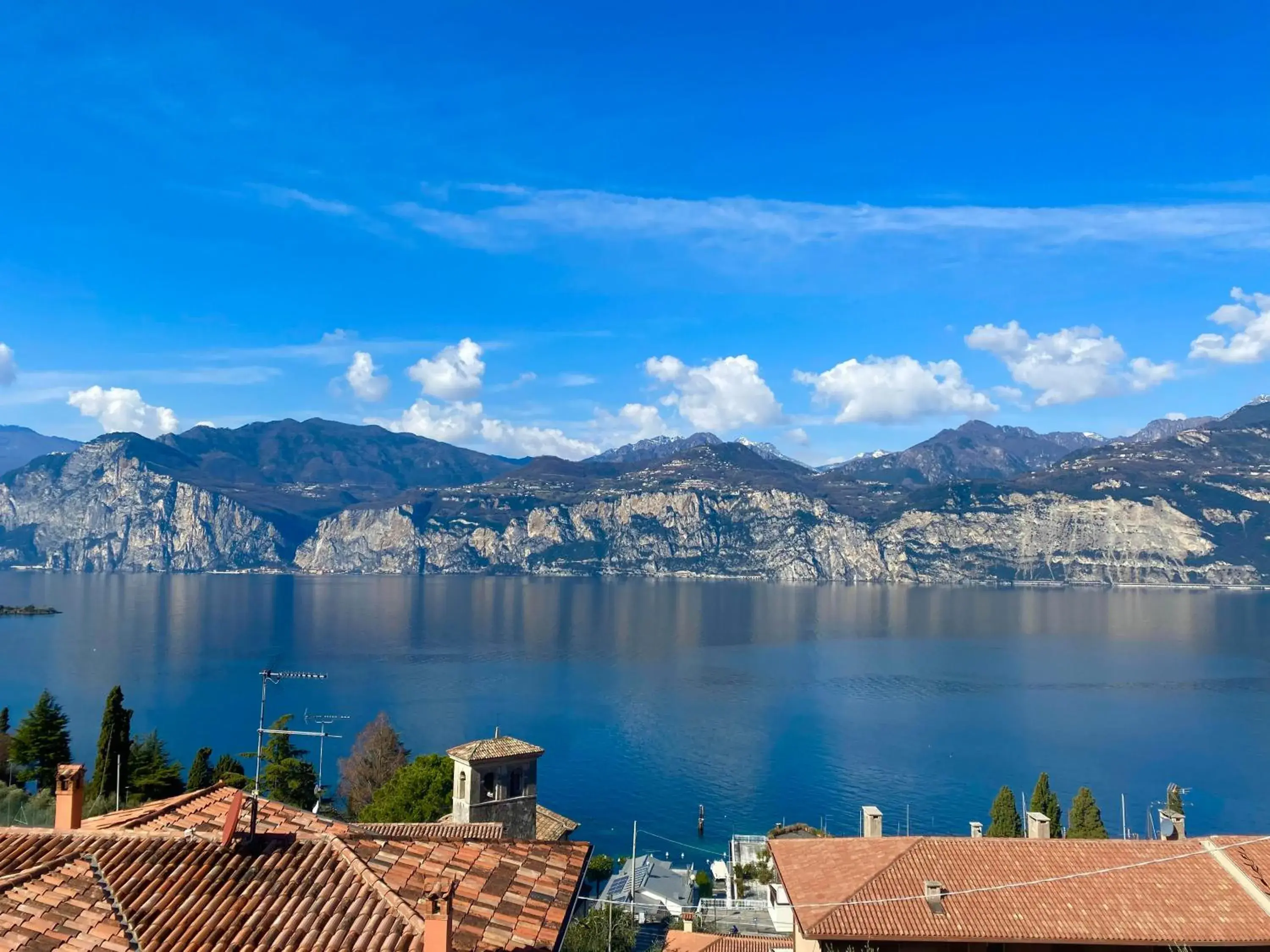 Mountain View in Villa Emma Malcesine