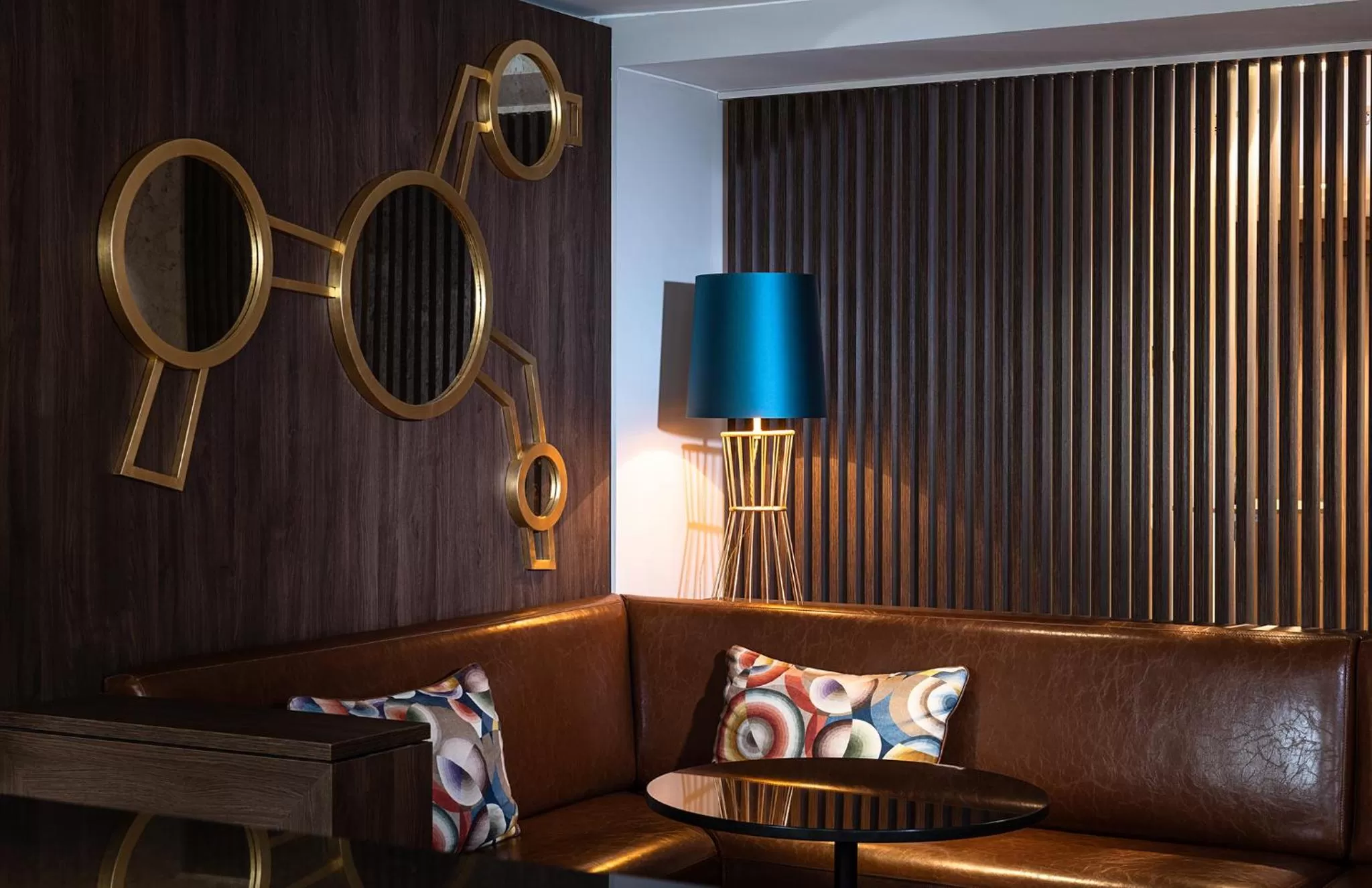 Lounge or bar in AMERON Hamburg Hotel Speicherstadt