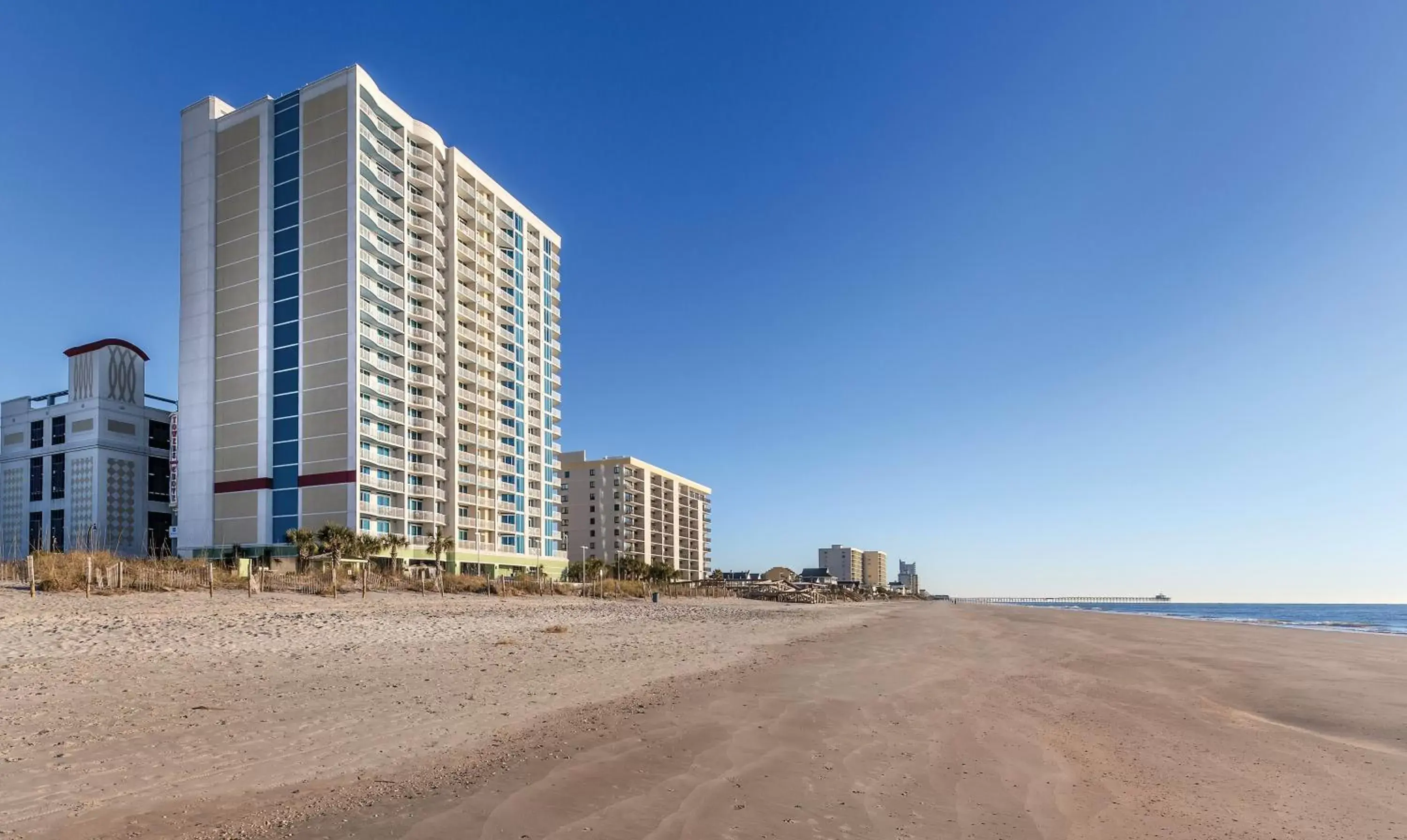 Property building, Beach in Club Wyndham Towers on the Grove