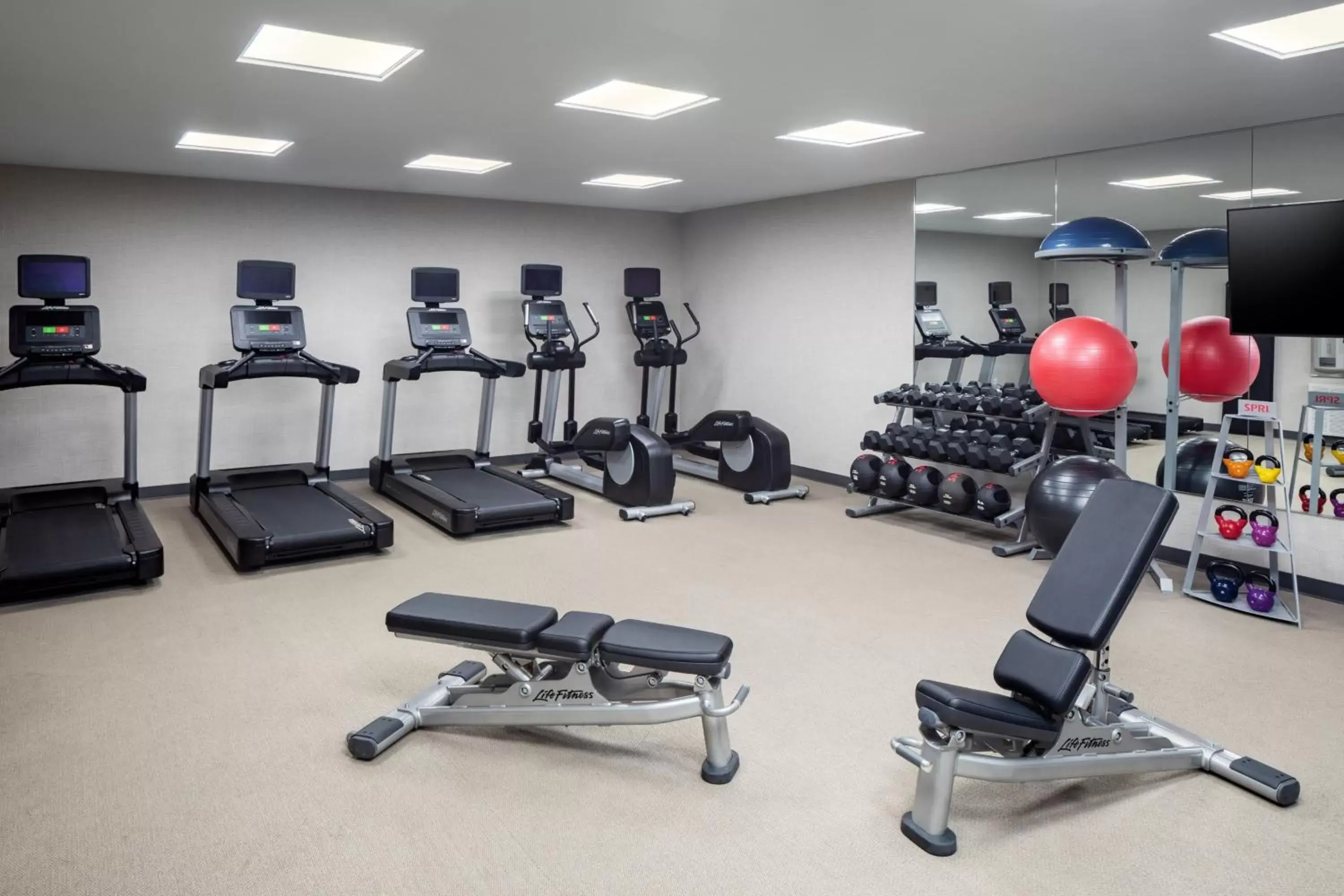 Fitness centre/facilities, Fitness Center/Facilities in SpringHill Suites by Marriott New York JFK Airport Jamaica