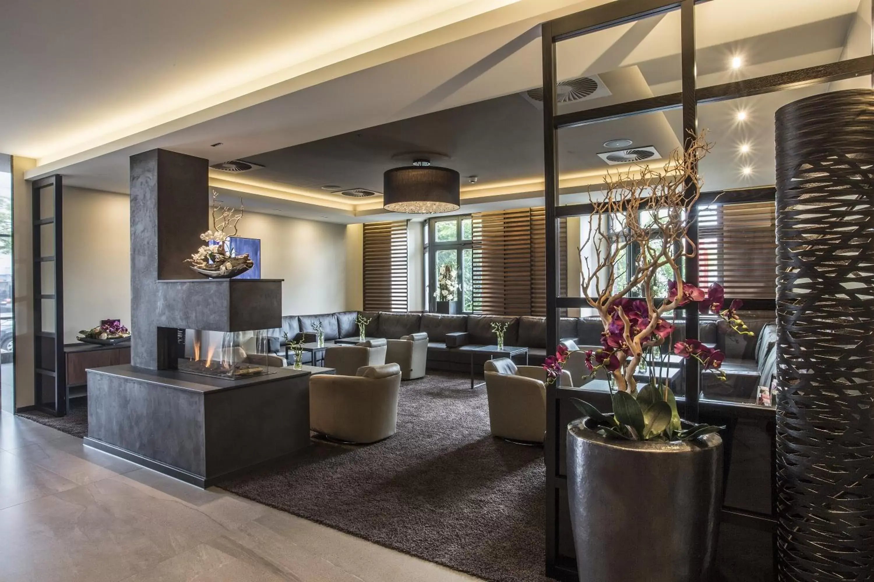 Lobby or reception, Lounge/Bar in Best Western Plus Hotel Böttcherhof