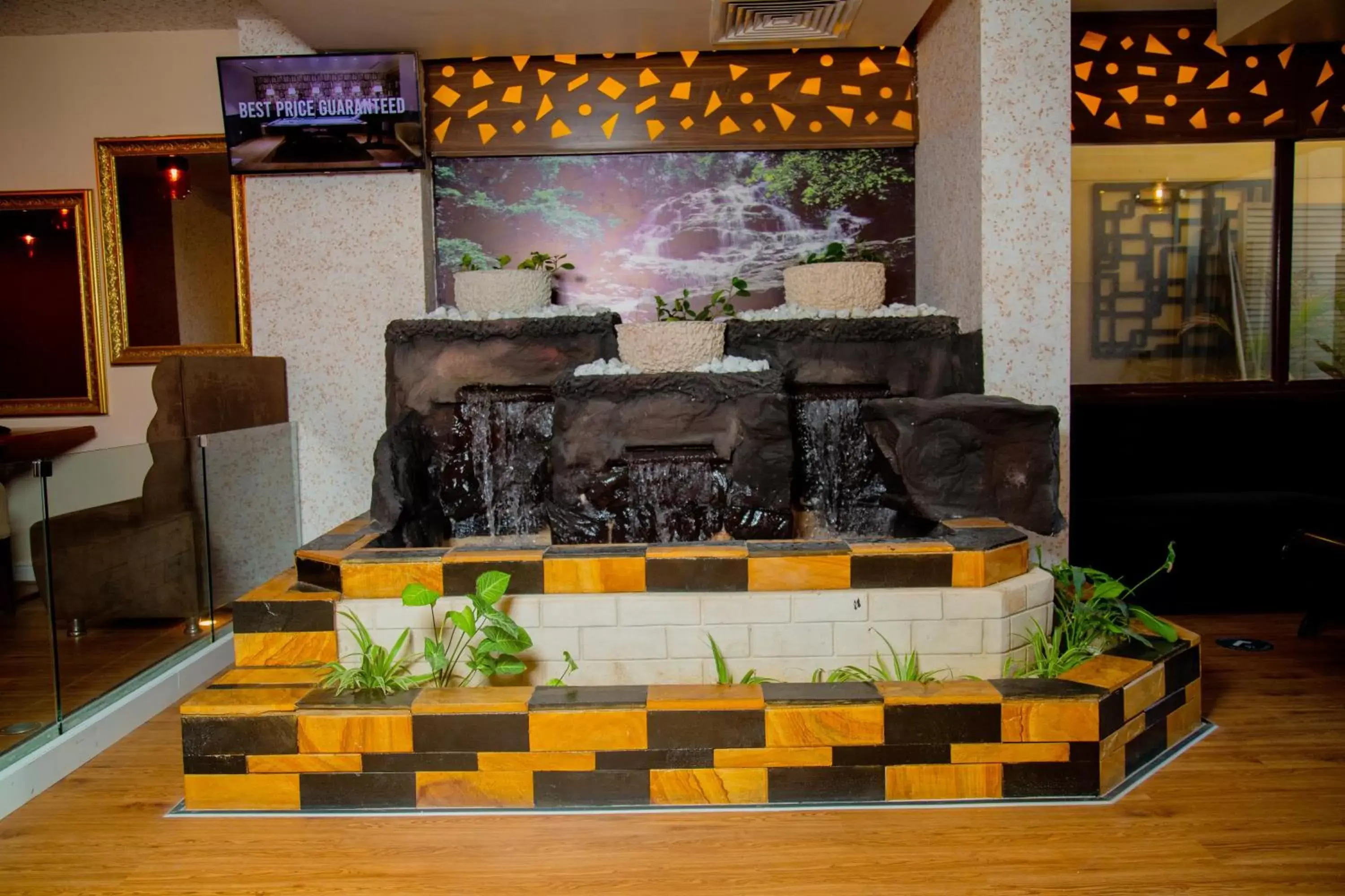 Property building in Golden Tulip Dar Es Salaam City Center Hotel Property building in Golden Tulip Dar Es Salaam City Center Hotel