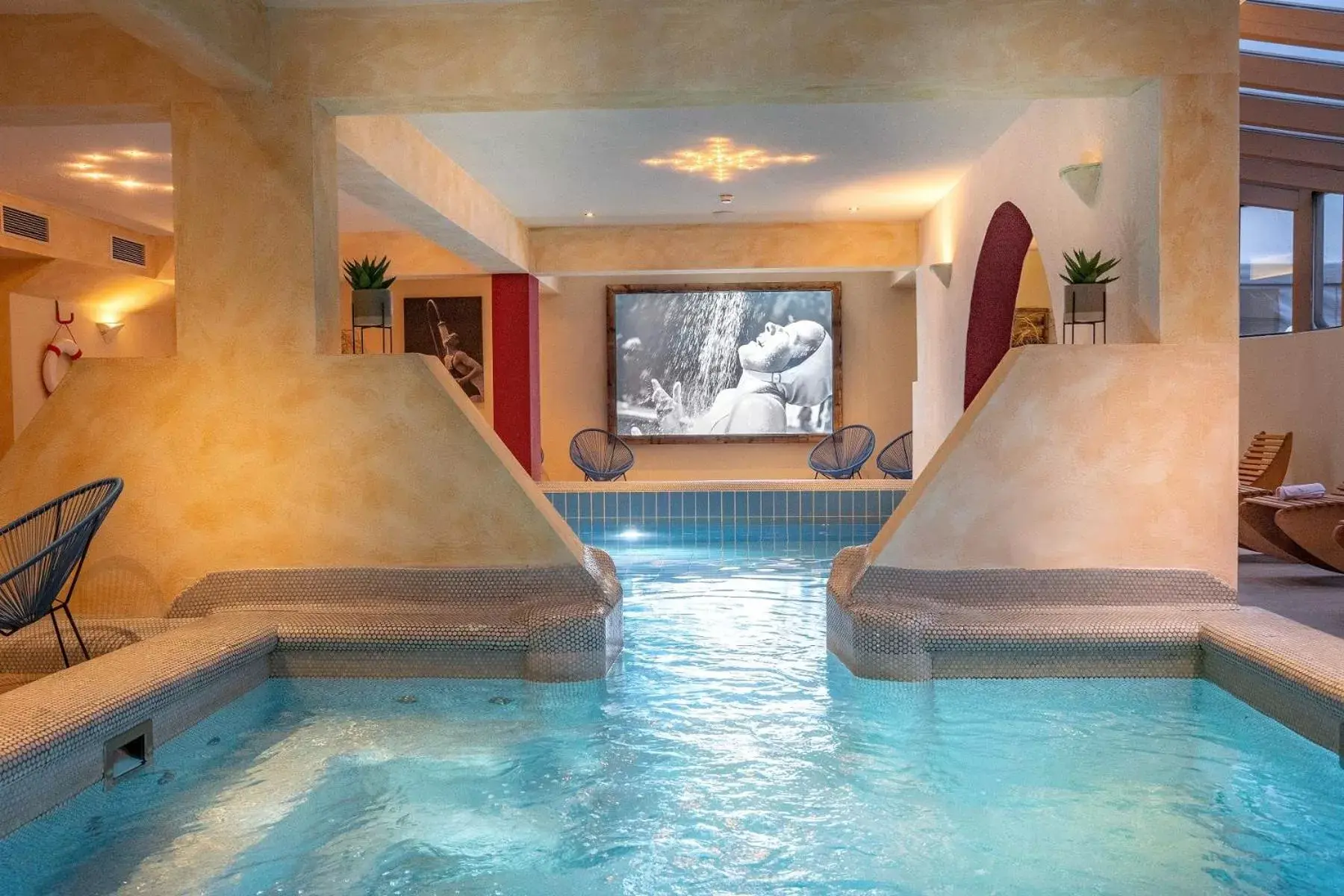 Swimming Pool in Vötter's Hotel