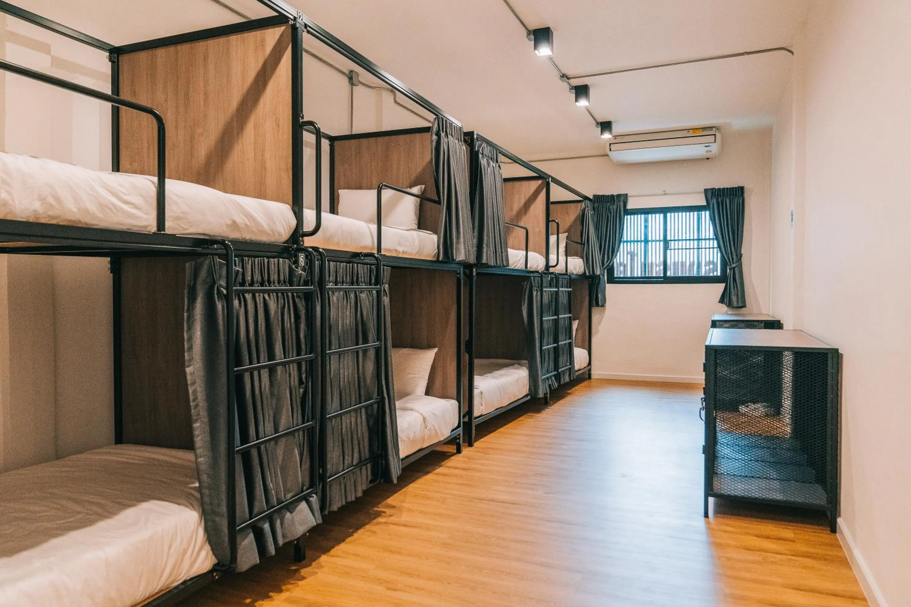 bunk bed, Bed in COZ Ratchathewi