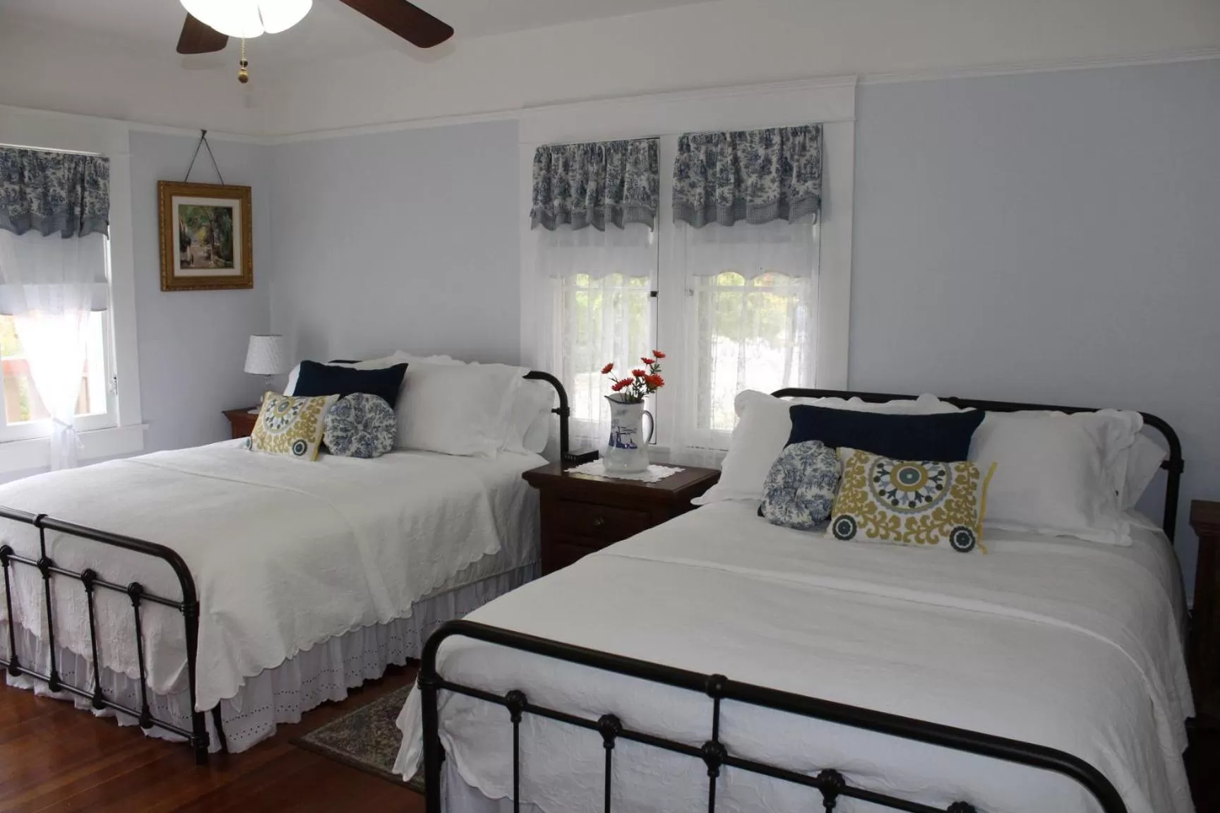 Bedroom, Bed in Lady Geneva Bed & Breakfast