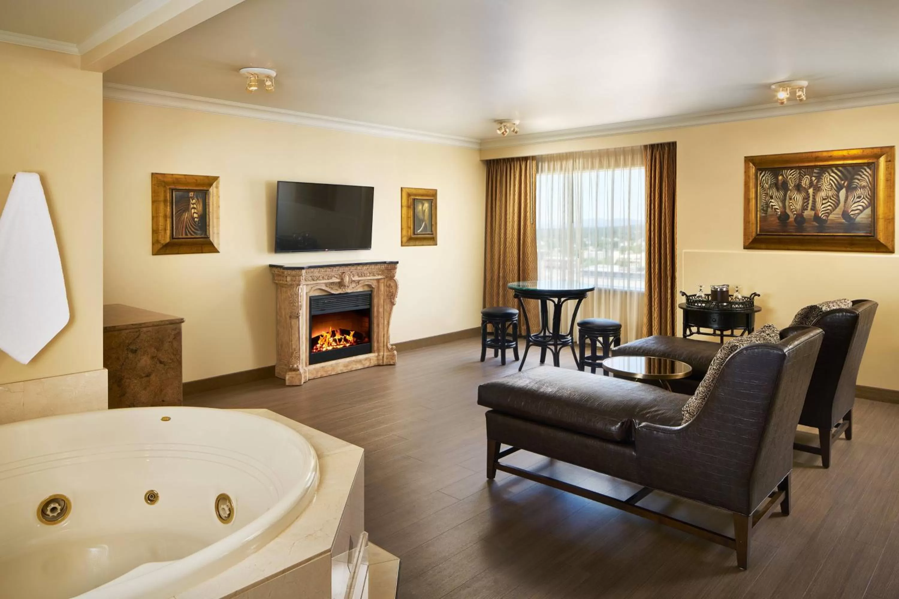 Photo of the whole room in The Davenport Tower, Autograph Collection