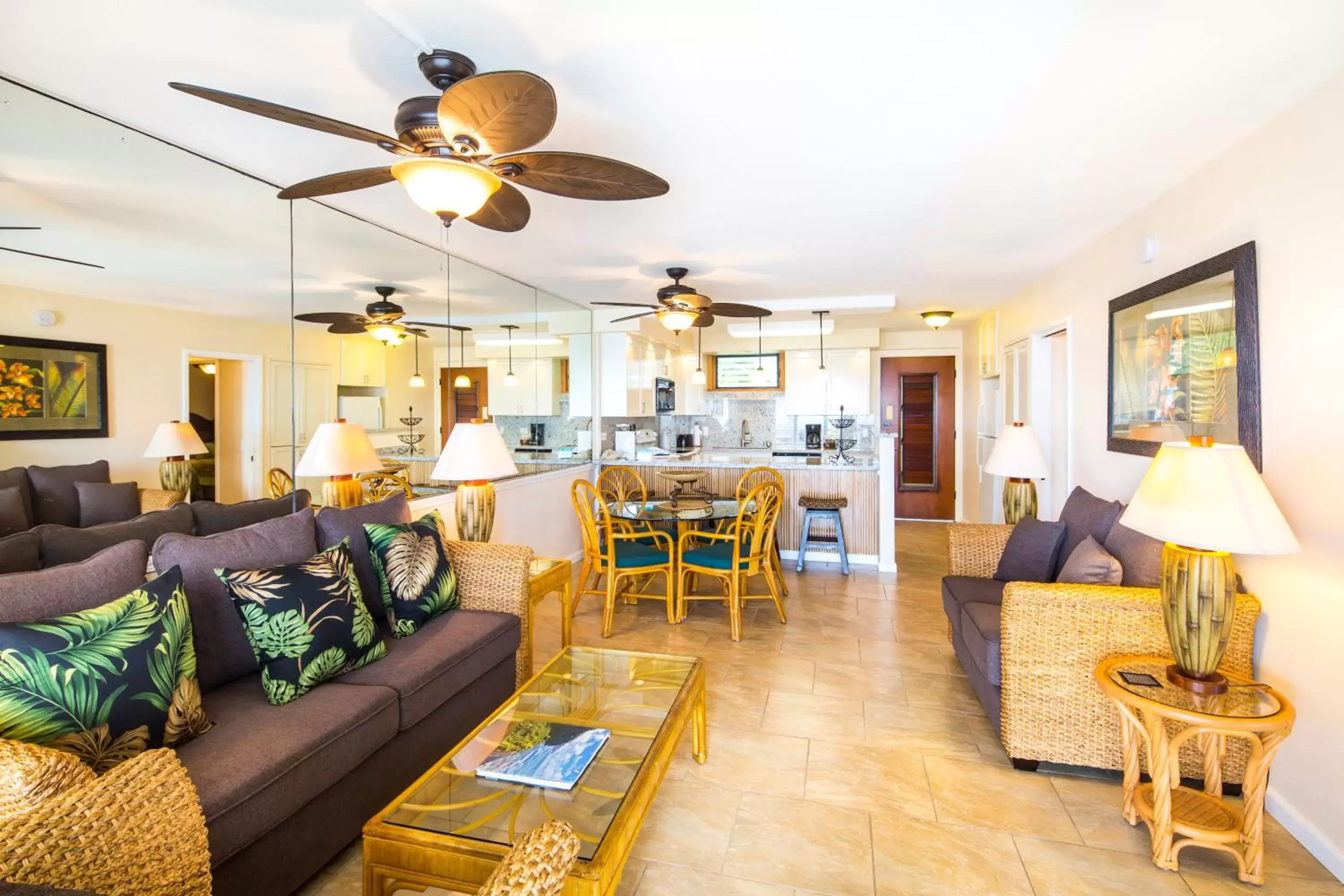 Living room, Seating Area in Castle Poipu Shores