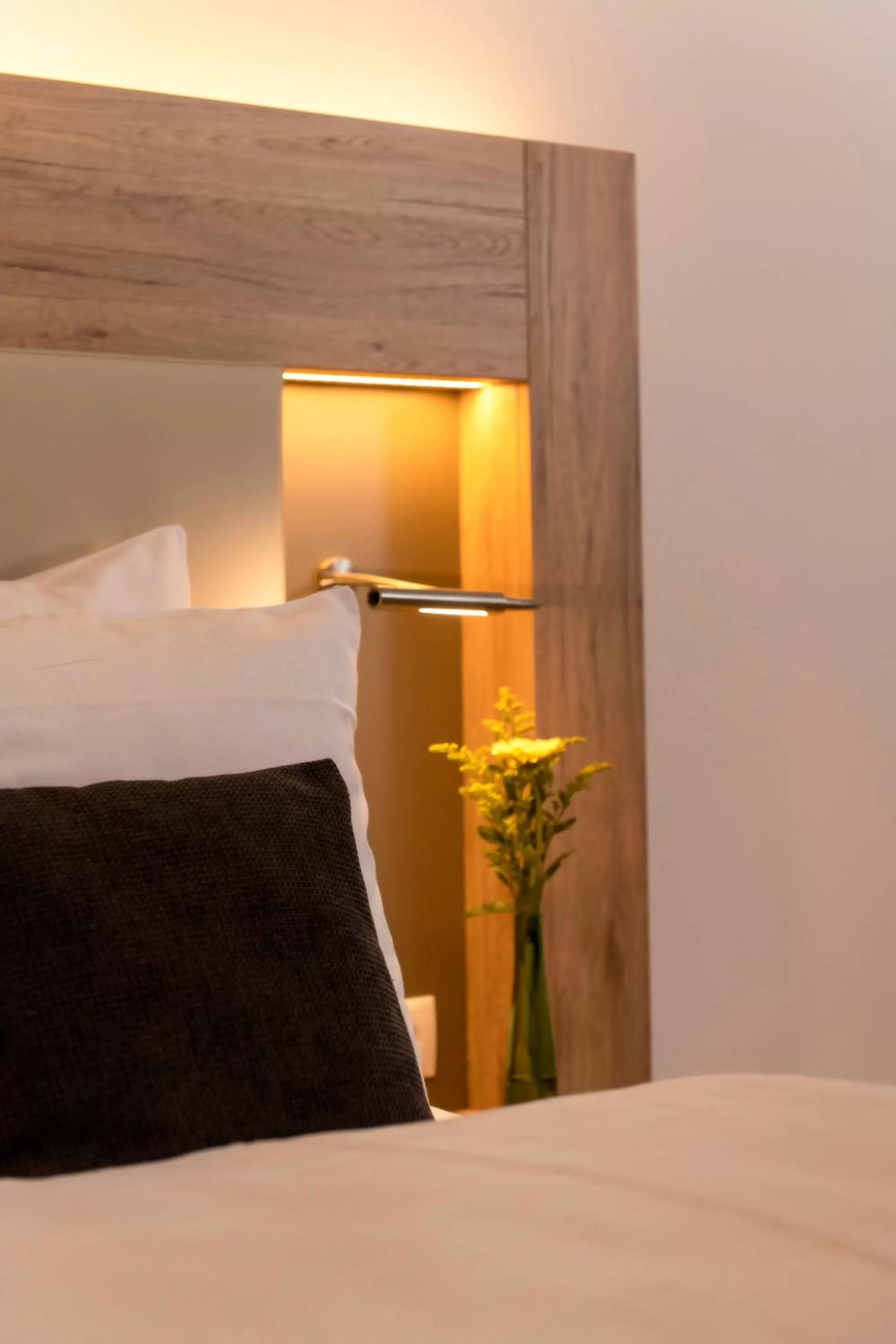 Bed in Four Stars by City Hotel