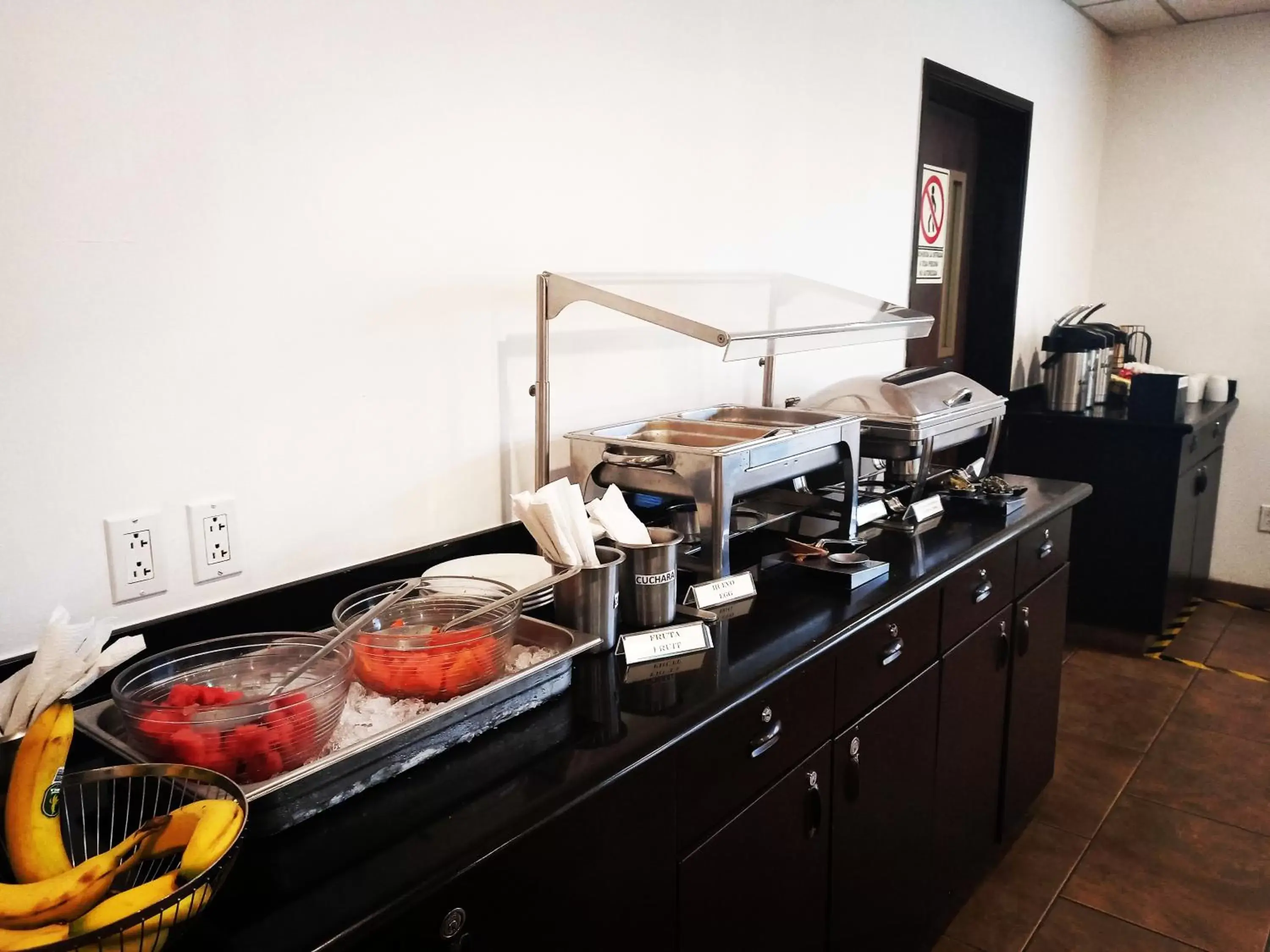 Breakfast, Food in Microtel Inn and Suites by Wyndham Toluca