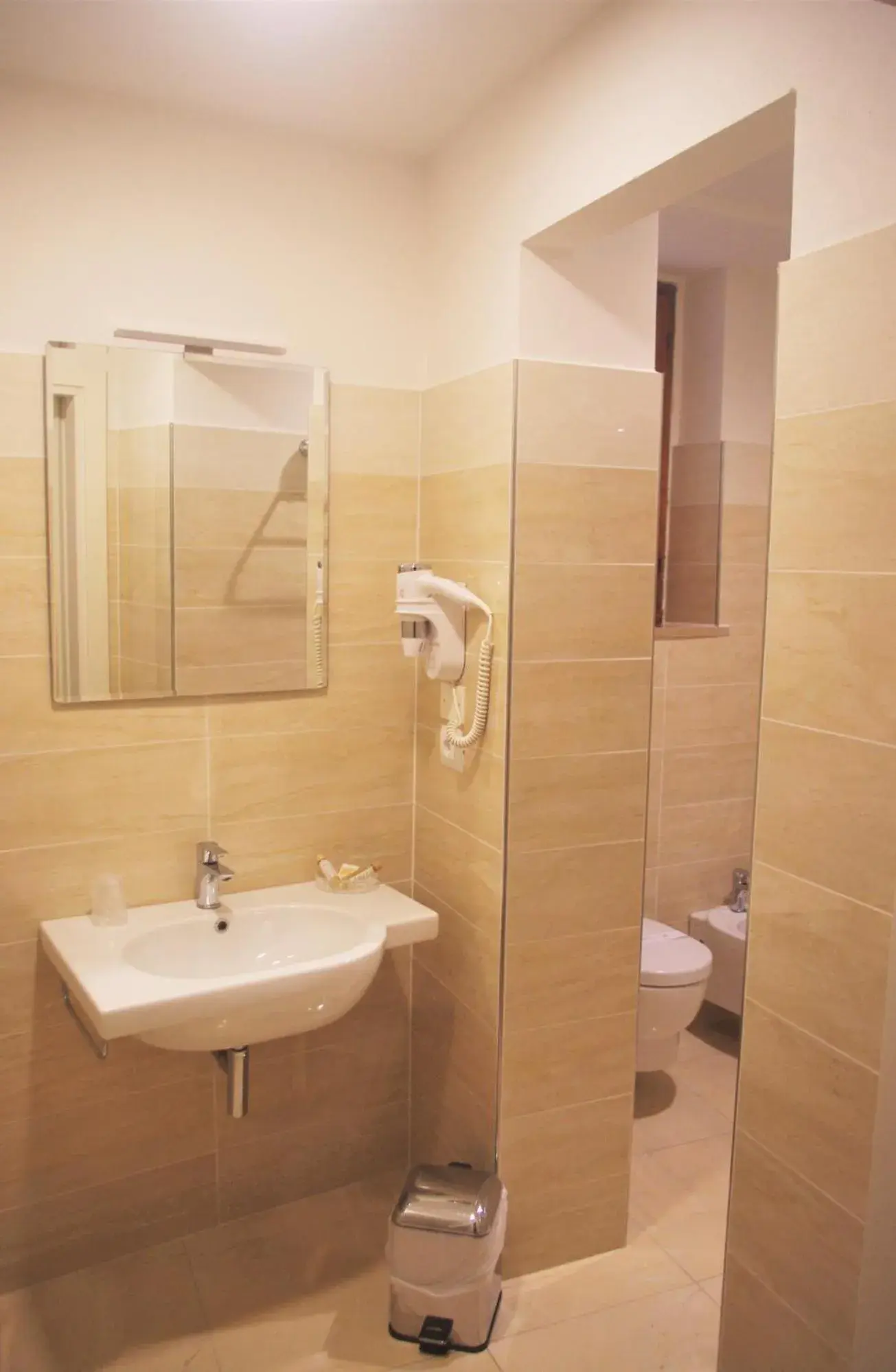 Bathroom in Hotel Volterra In