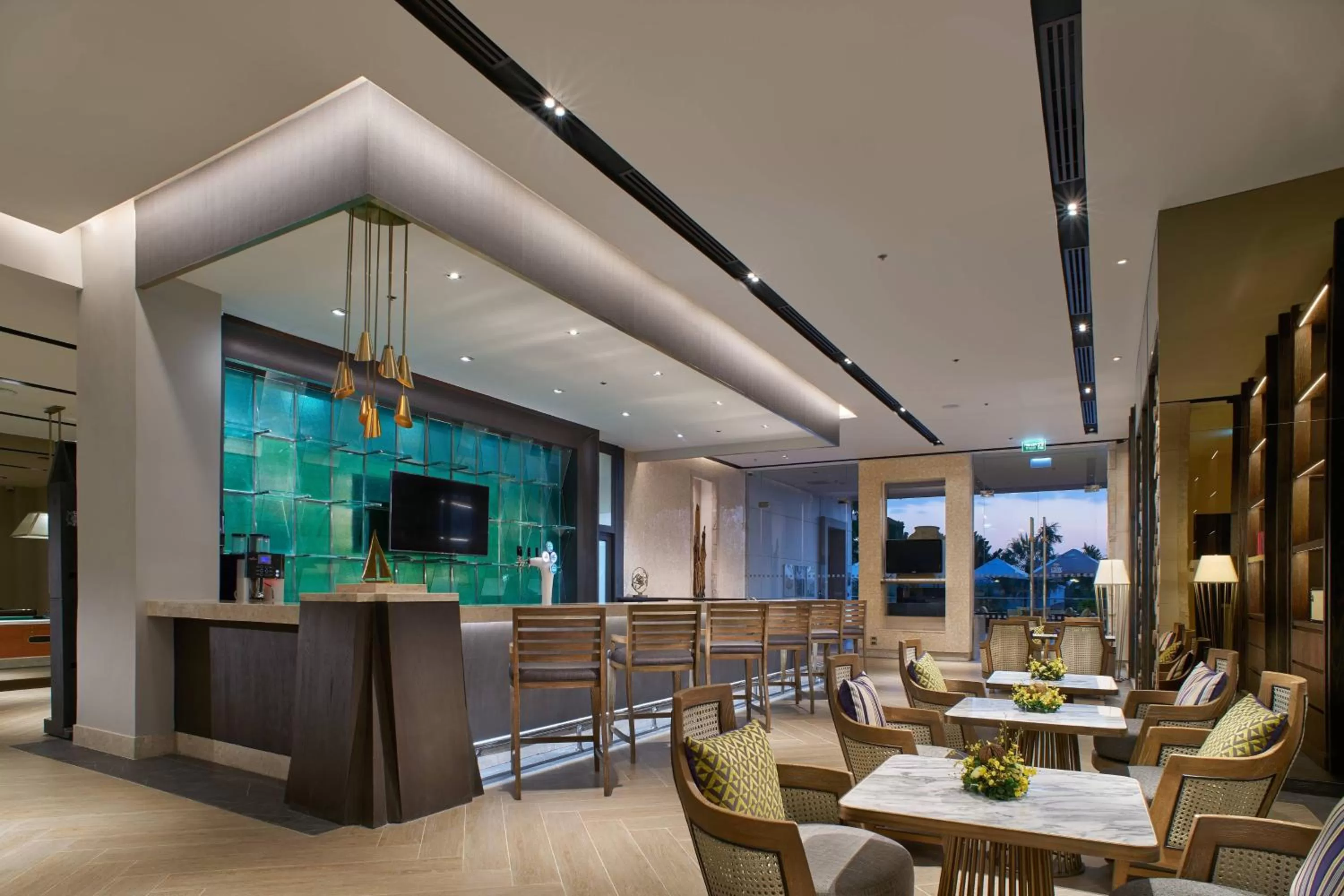 Lounge or bar in Sheraton Hua Hin Resort & Spa