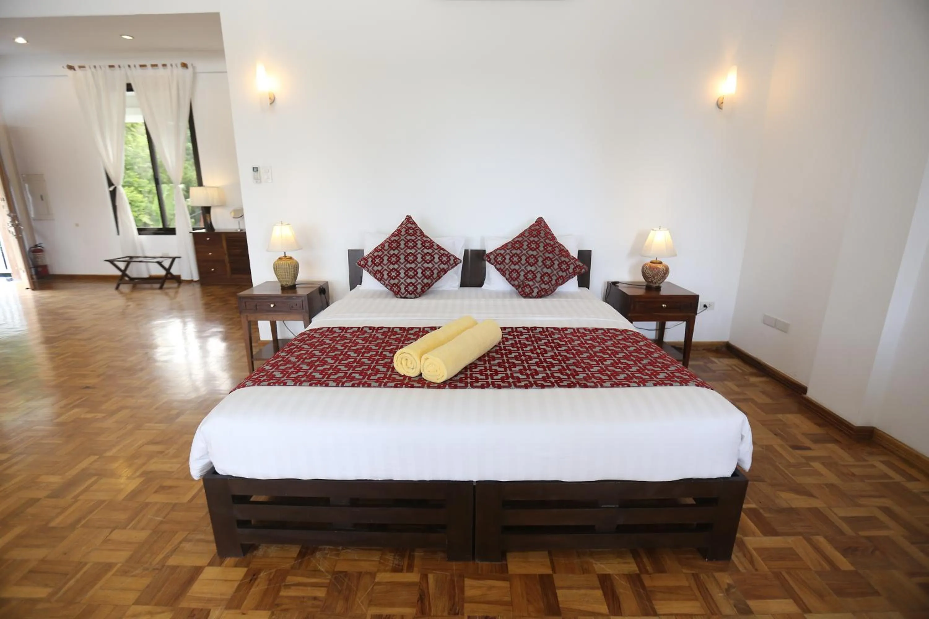 Photo of the whole room, Bed in Sea Dream Resorts