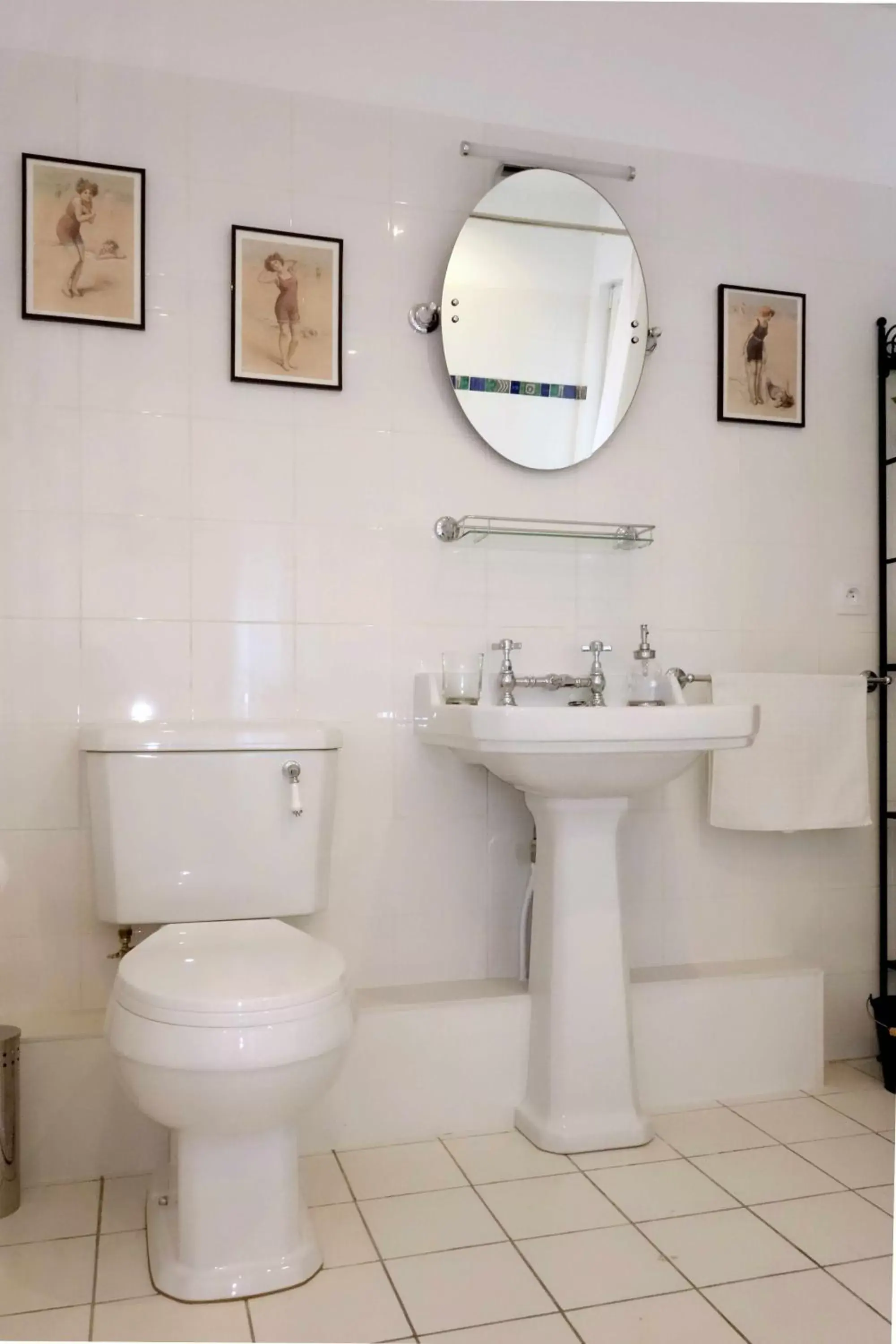 Bathroom in Chambre D'Hôtes le Phenix