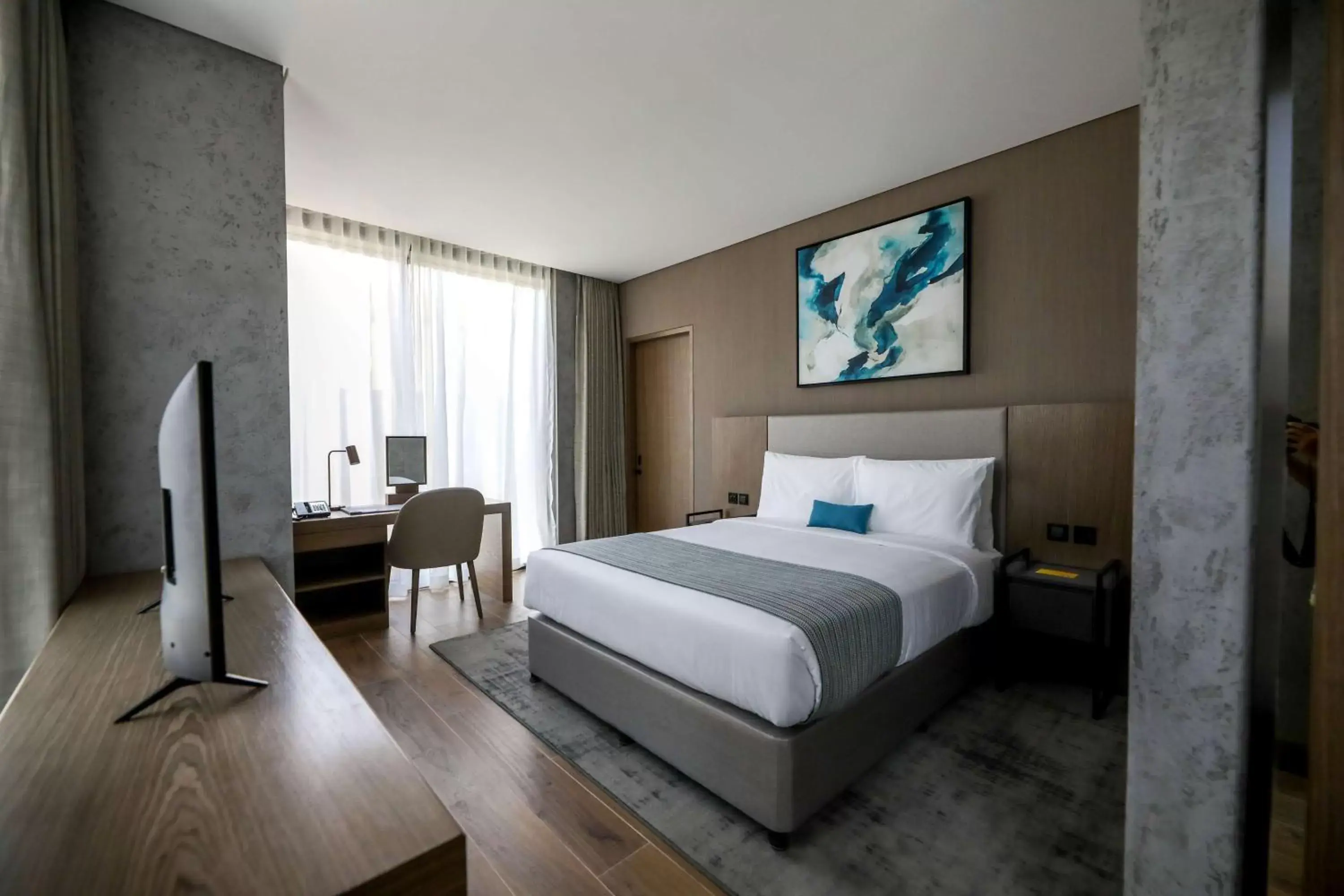 Photo of the whole room, Bed in Days Hotel By Wyndham Dubai Deira