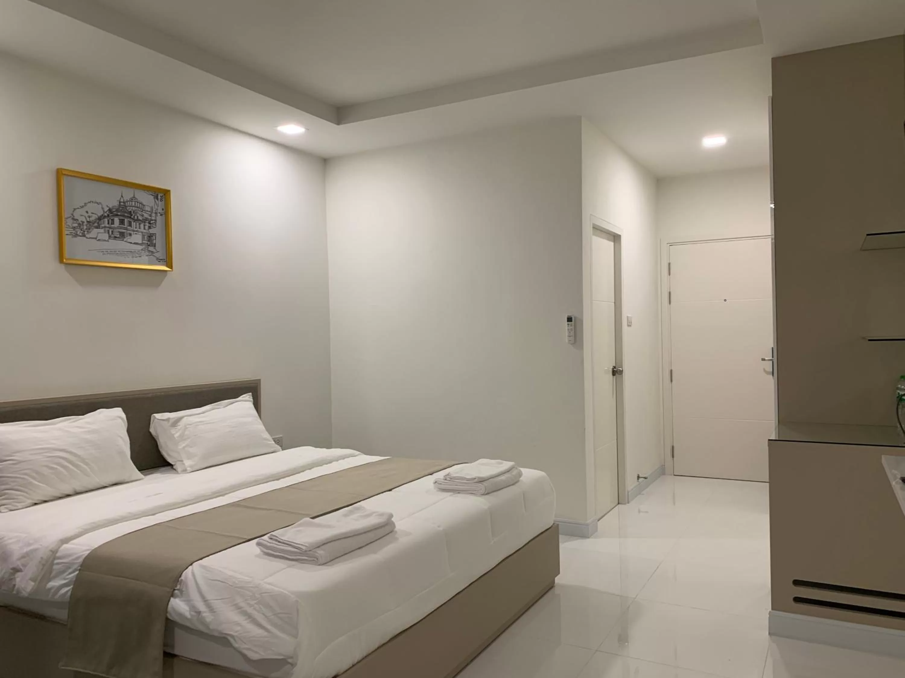 Bedroom, Bed in Icare Residence & Hotel