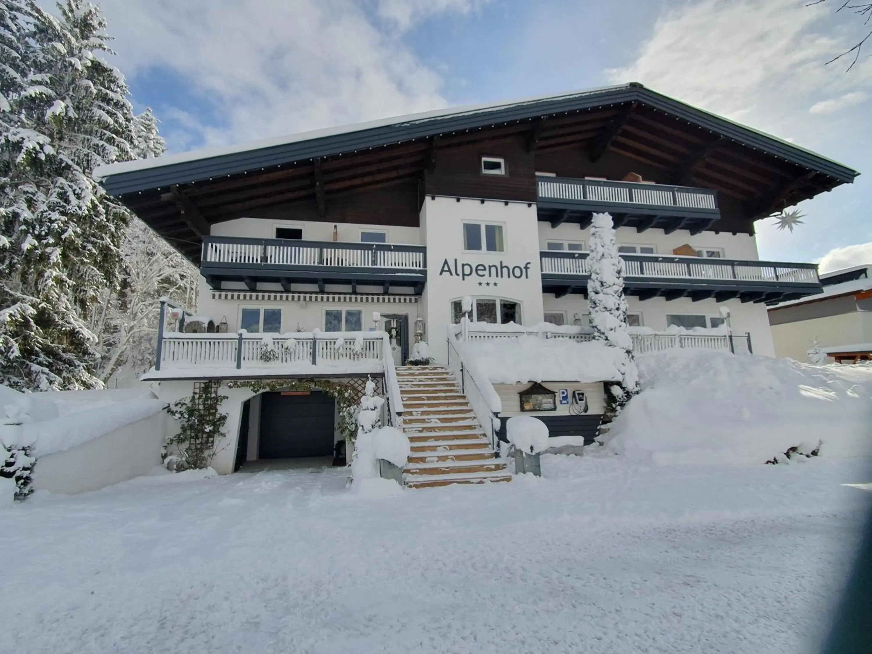 Property building, Winter in Alpenhof