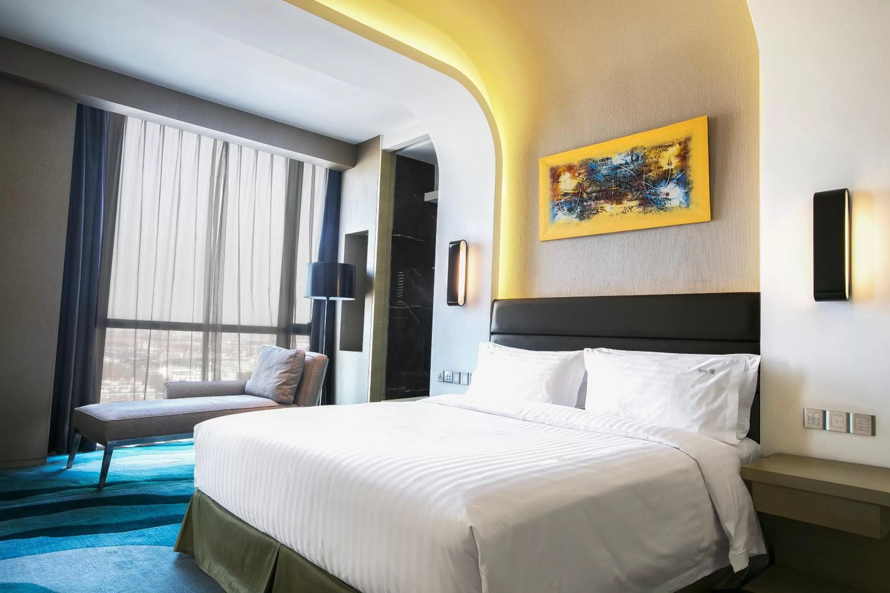 Bed in Holiday Inn Shanghai Songjiang by IHG - Miaoqian Street