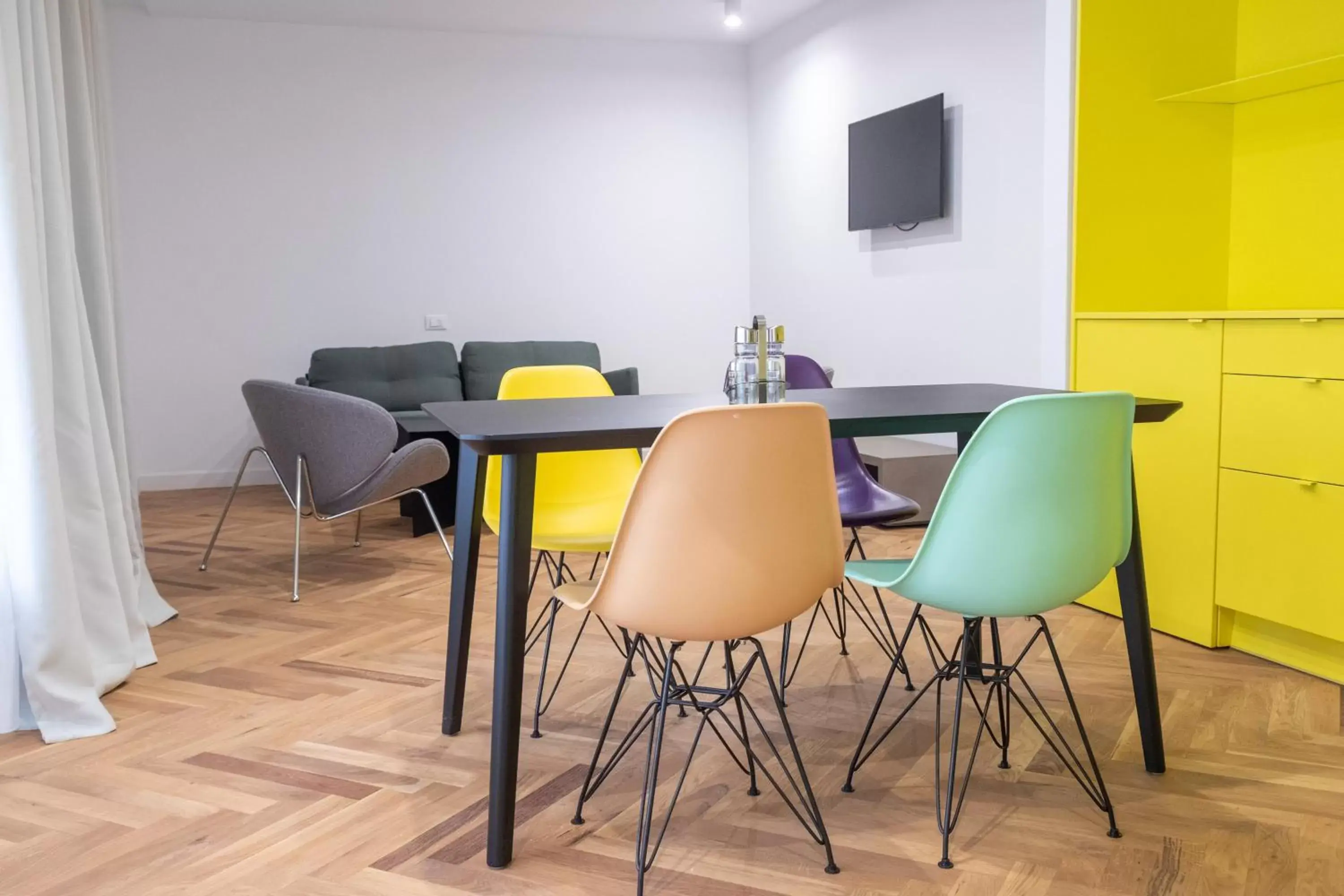 Living room in Aparthotel Blend City Center Living room in Aparthotel Blend City Center