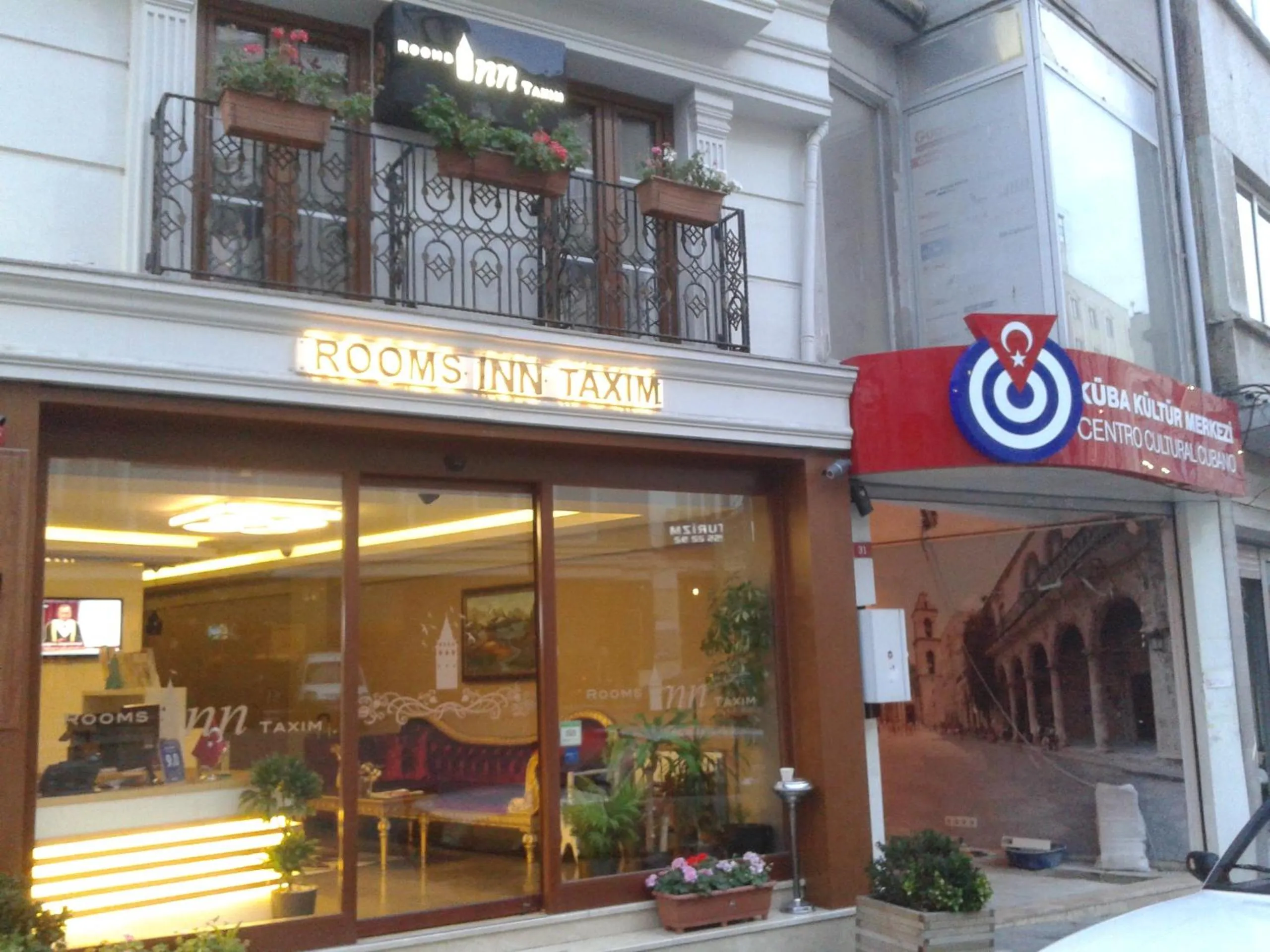 Bird's eye view in Rooms Inn Taxim