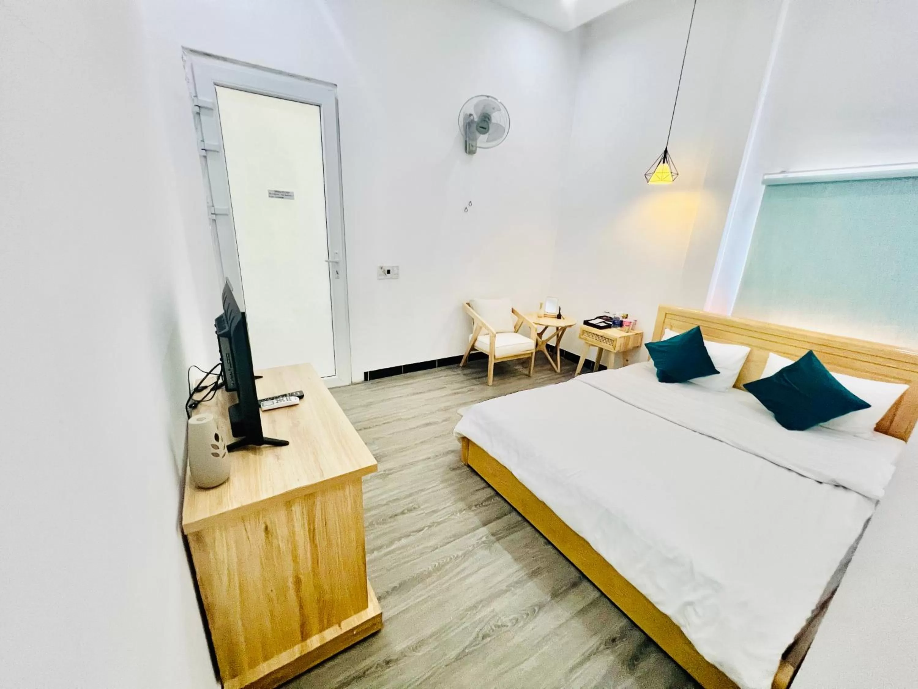 Photo of the whole room, Bed in D'Villa Hotel - Homestay