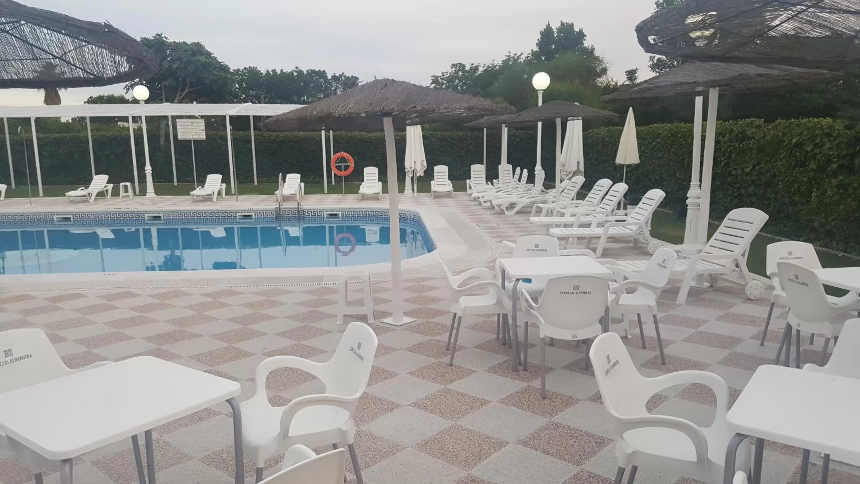 Swimming Pool in Hotel Torre De Los Guzmanes