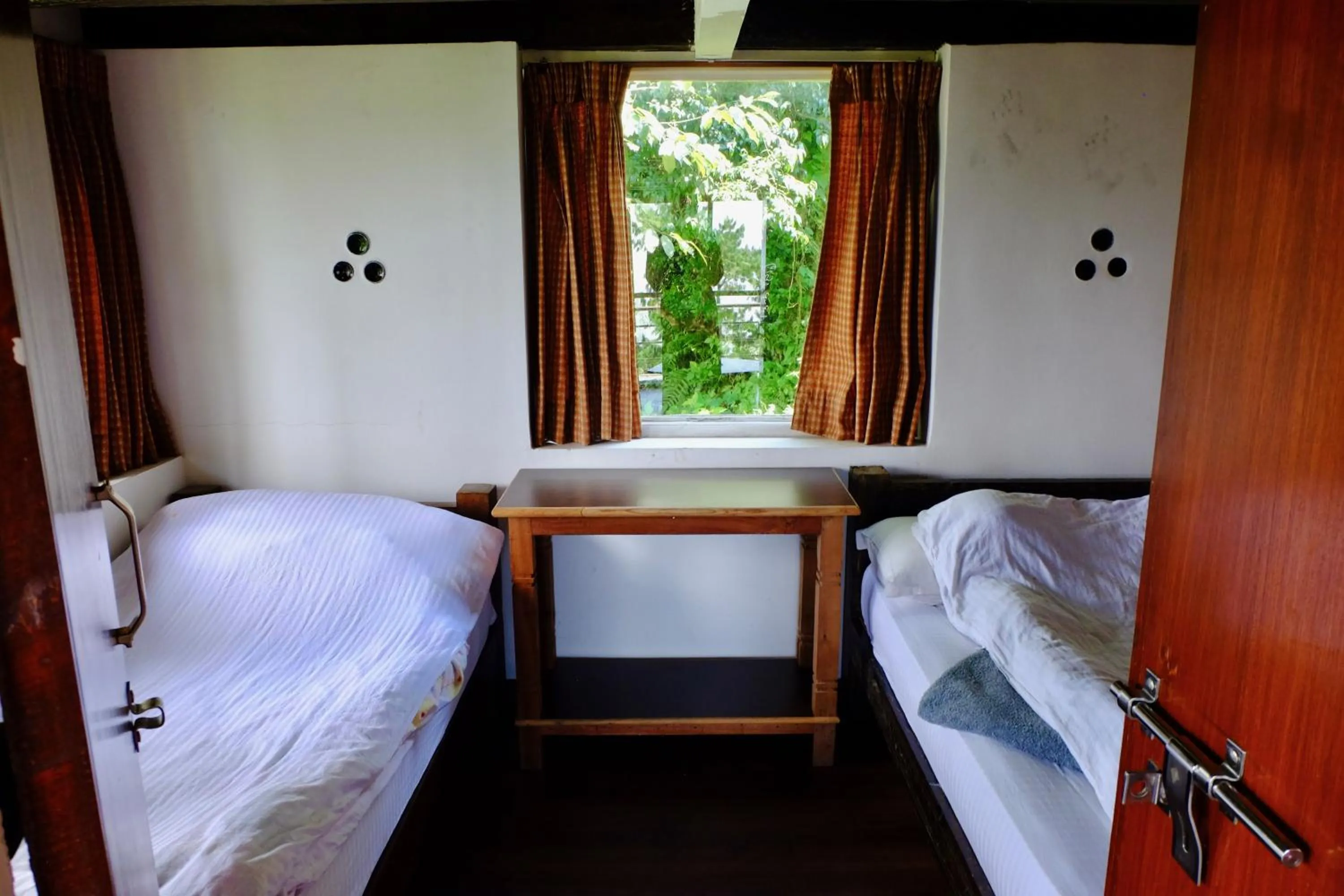 Bedroom, Bed in Hotel At The End Of The Universe