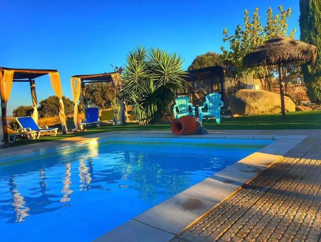 Swimming Pool in Monte Santa Catarina