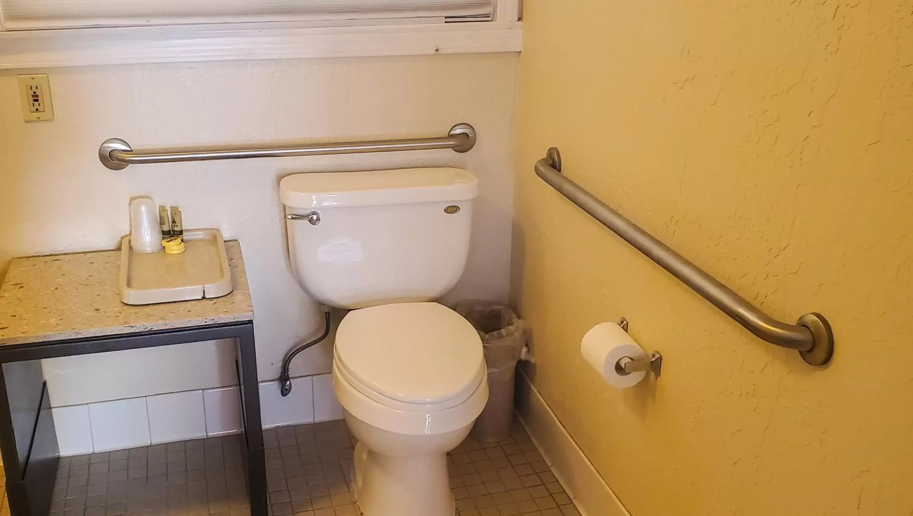 Other, Bathroom in Pacific Heights Inn