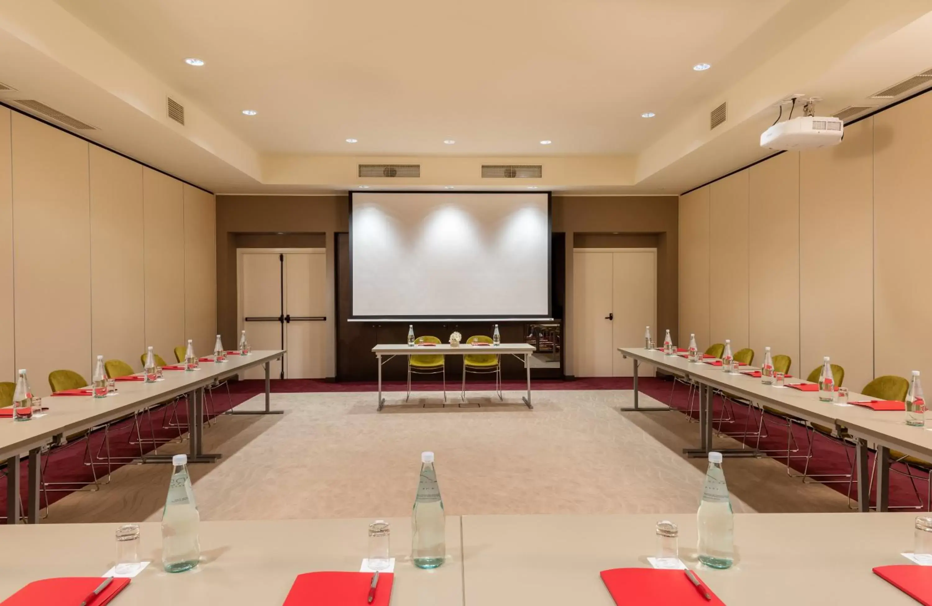 Meeting/conference room in Leonardo Royal Hotel Venice Mestre