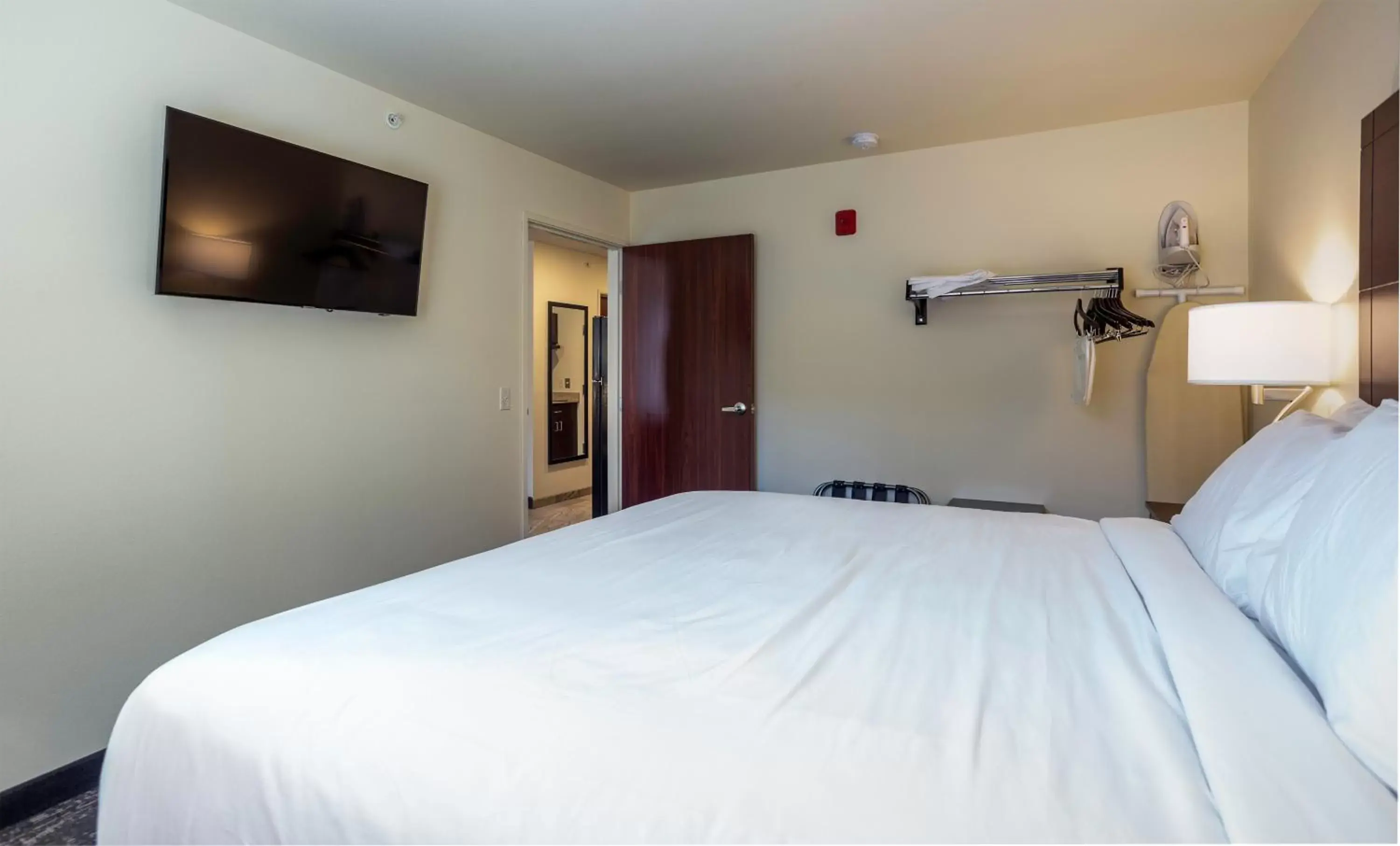 Bed in Cobblestone Inn & Suites - Brookville